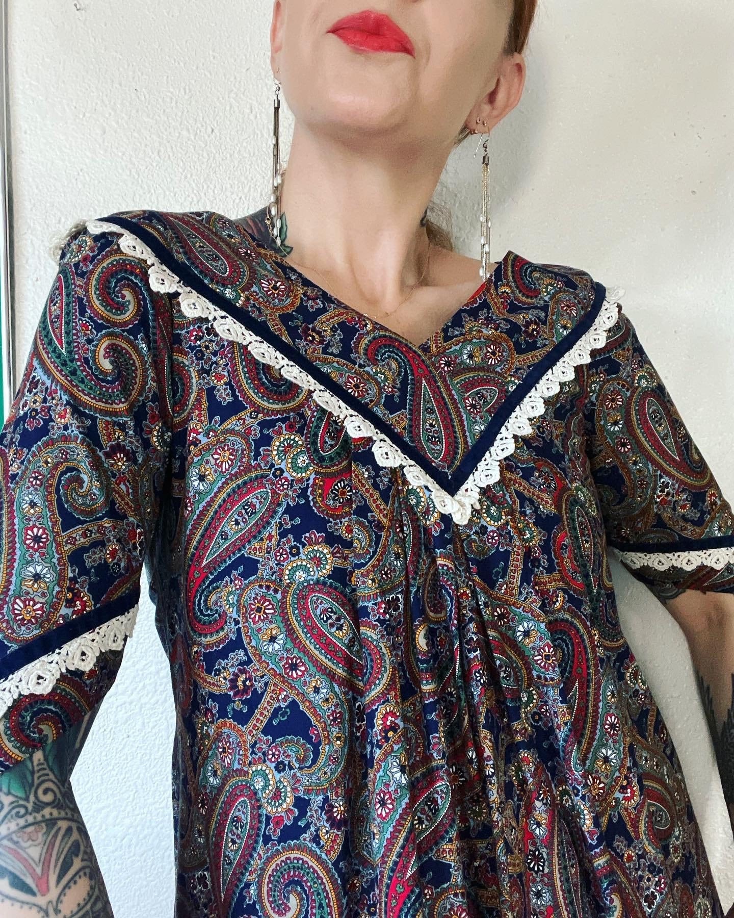 Paisley Perfection Beautiful Deadstock Vintage 60s Cotton Paisley Print Maxi Dress with Navy Velvet Trim Ivory Floral Lace Side Pocket by Liberty House - Image 3