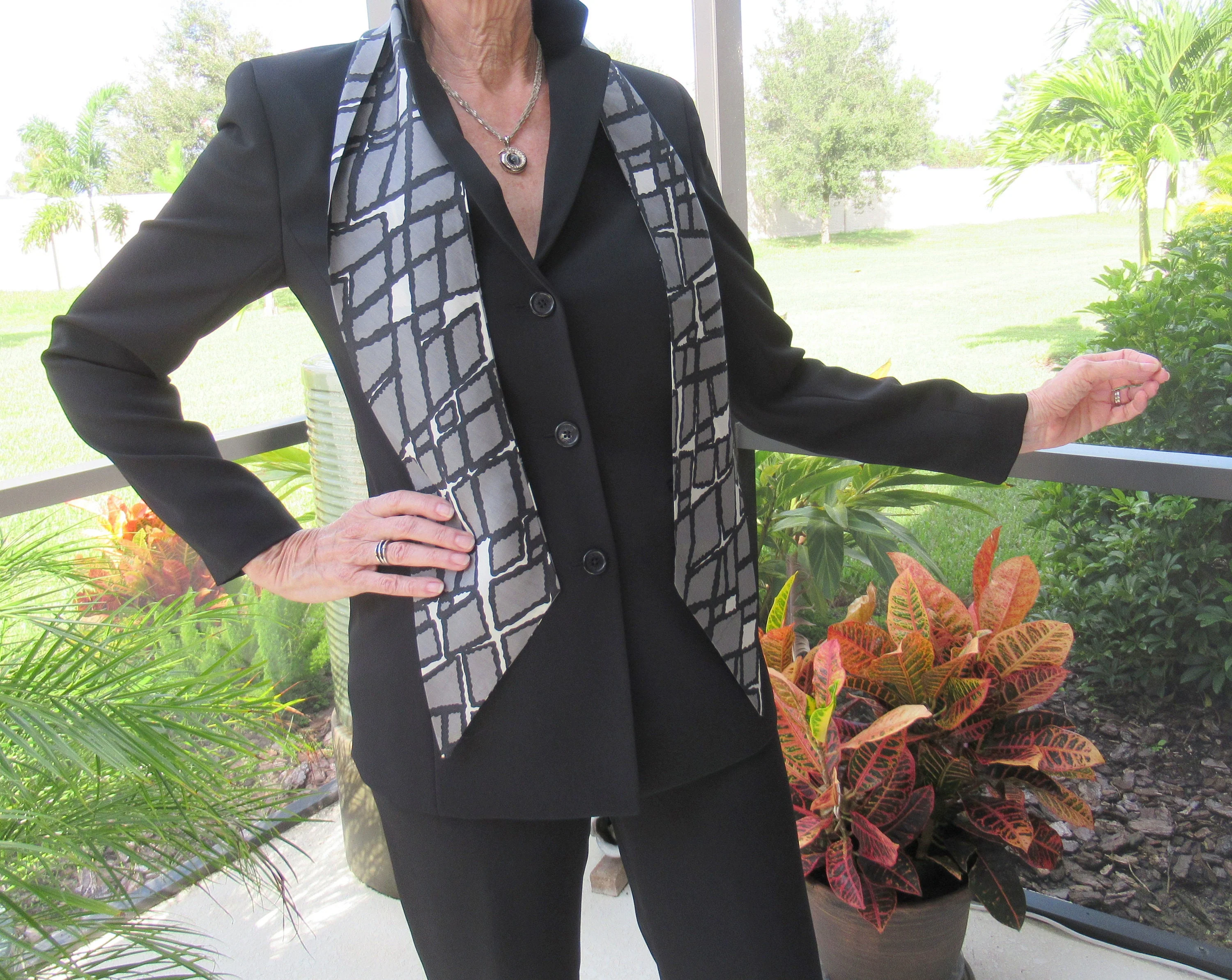 Pants Suit Yansi Fugel Black Button Front Jacket Zip Front 2 Pants Bonus Scarf Vintage Set by Yansi Fugel - Image 8