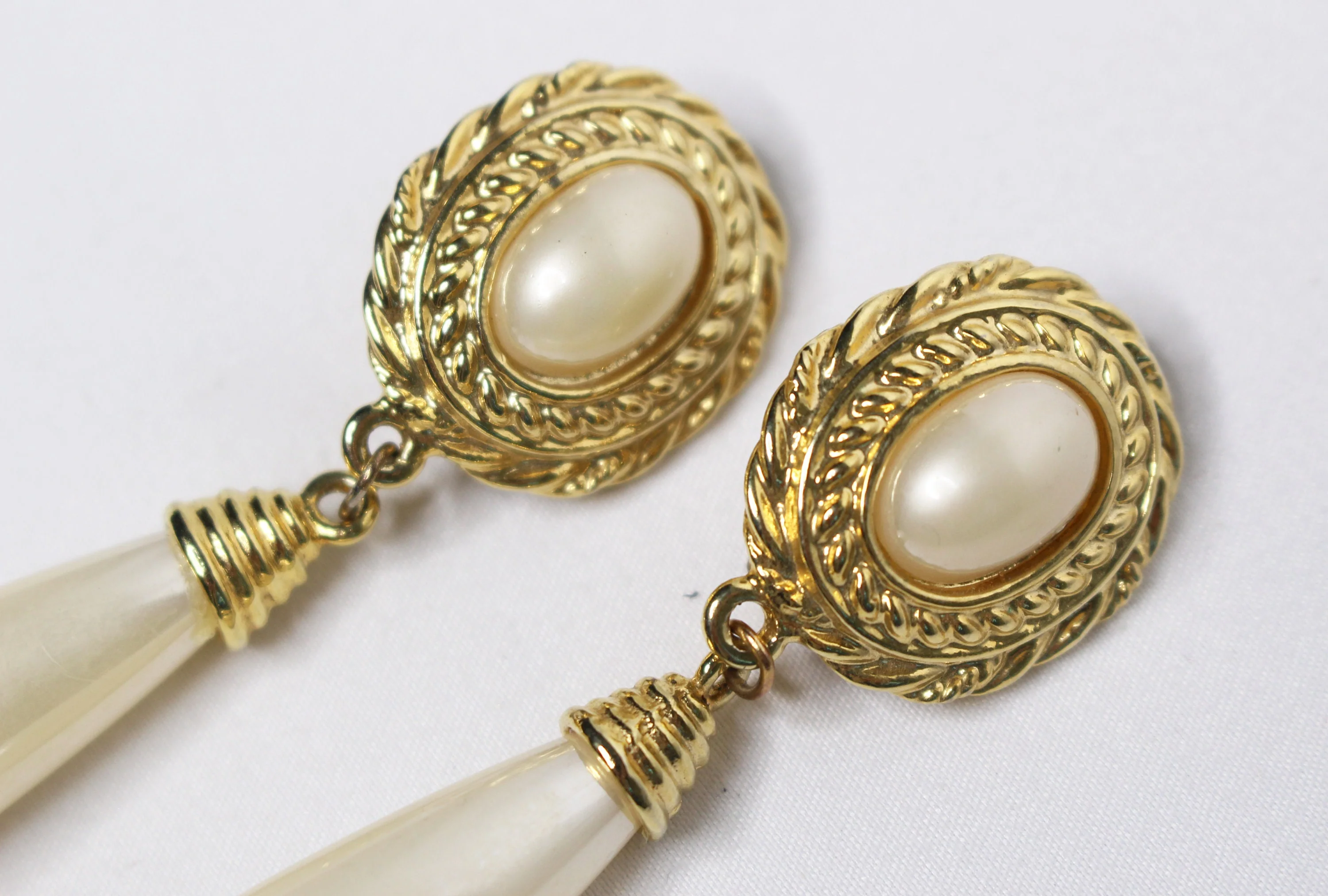 Pearl Teardrop Statement Earrings Clip Ons - Image 2