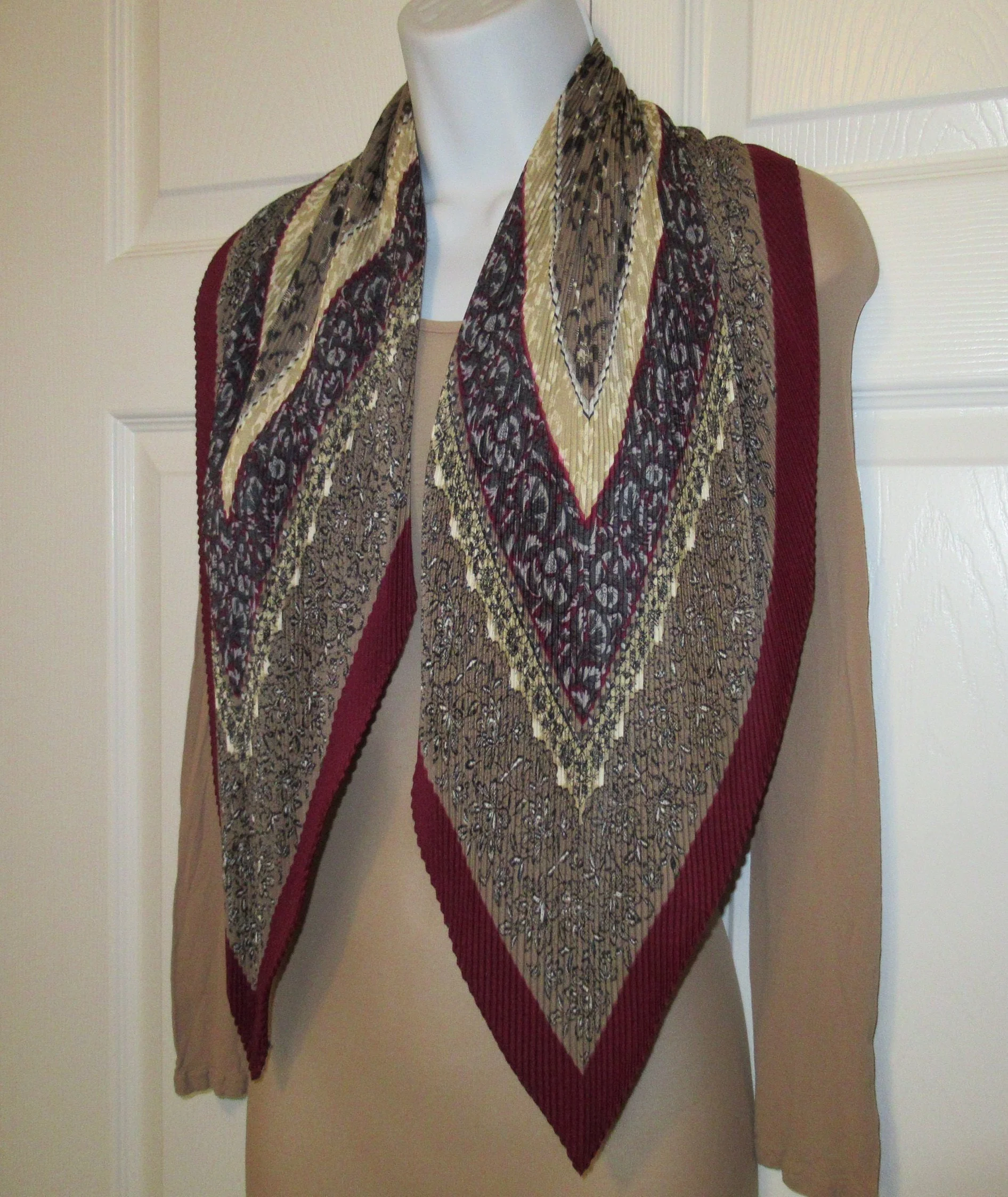 Permanently Pleated Scarf Unique Stretch Diamond Shape Polyester Brown Burgundy Taupe Black Vintage Bonus Scarf Donuts - Image 2