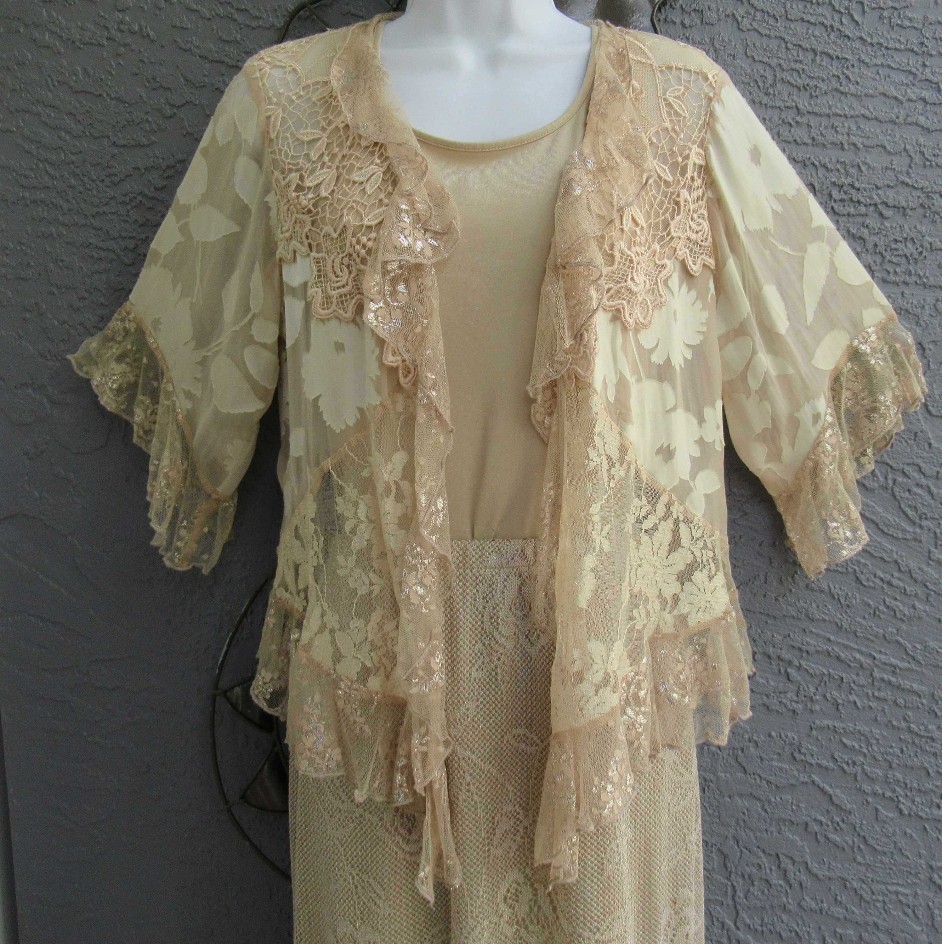Petite Med Two Piece Set Skirt and Robe Top, Bonus Tank, Spencer Alexis, Gold/beige Lace Jacket, Elastic Waist Gold Lace Skirt, Made Usa, Vtg - Image 9