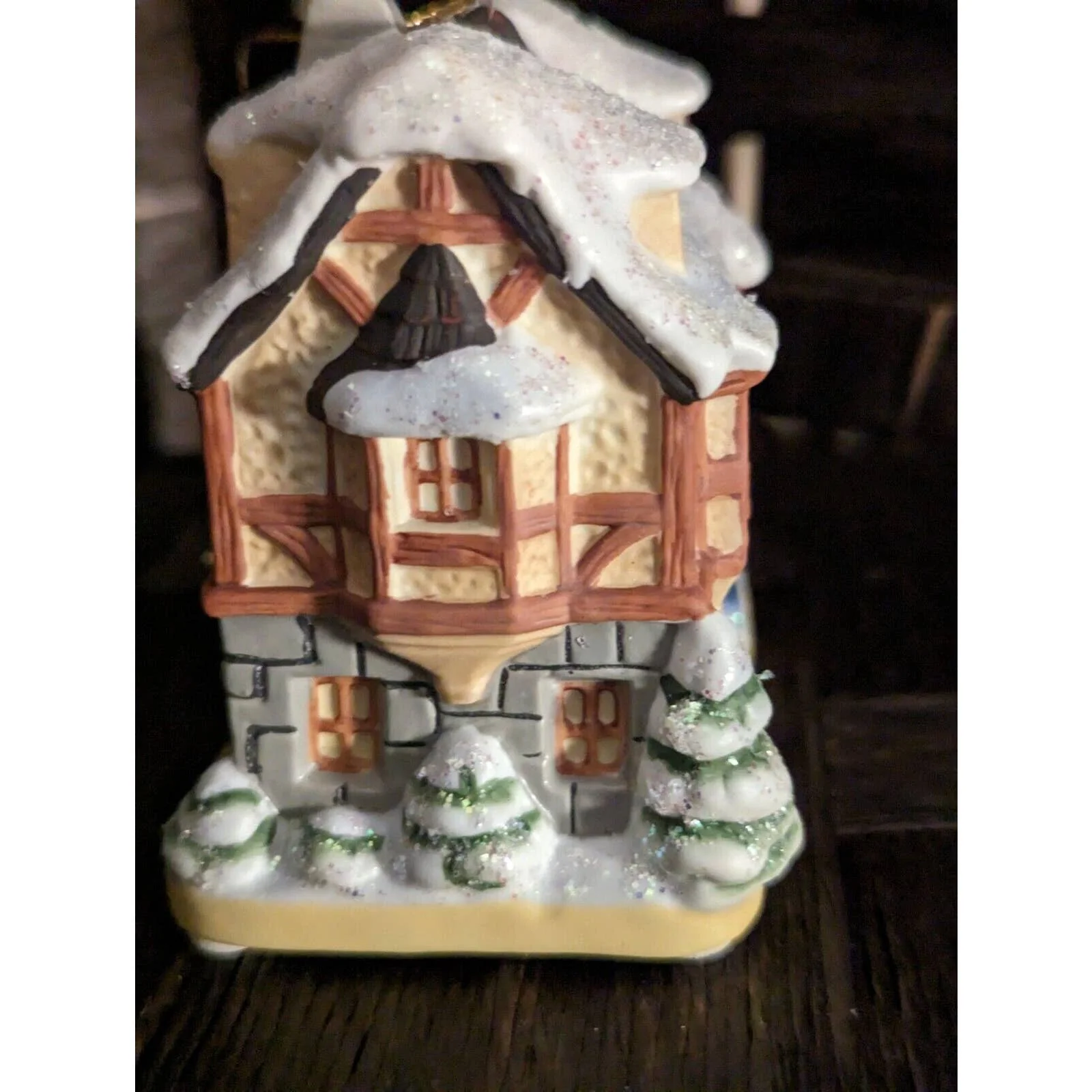 “Photography Studio” Illuminated Christmas Ornament 2002 Bradford by MJ Hummel - Image 6