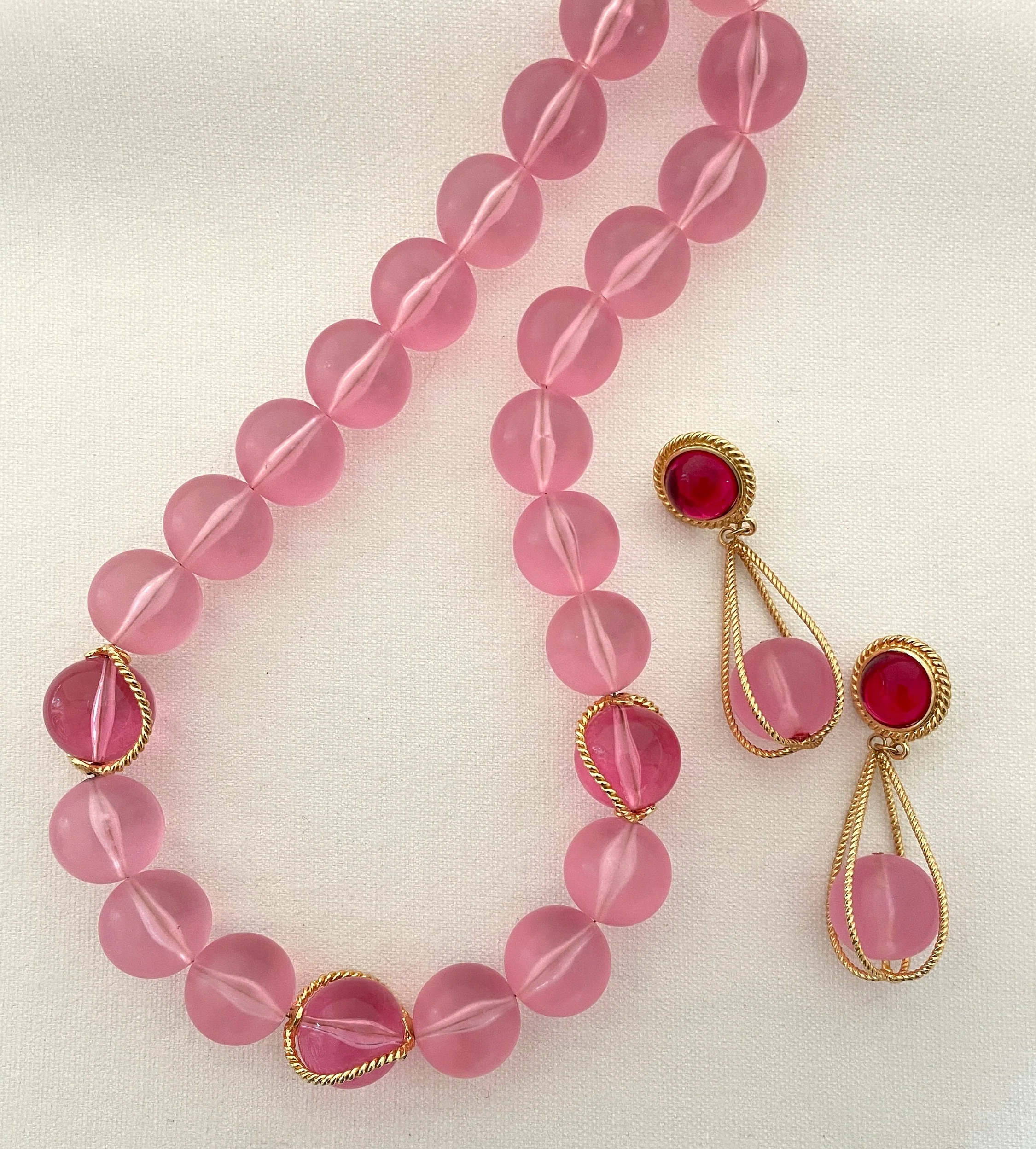 Pink Lucite Bubble Napier Vintage Jewelry Set Statement Necklace and Earrings by Napier - Image 6
