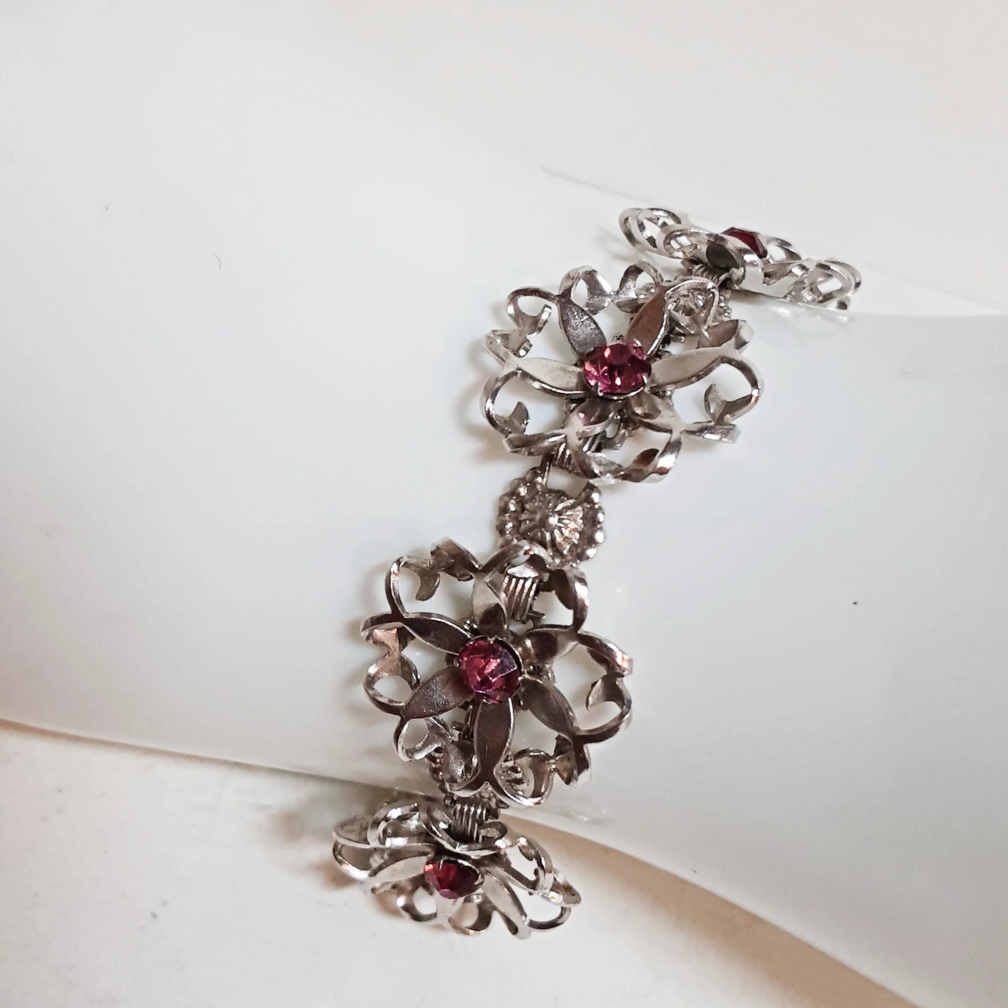 Bracelet Pink Rhinestone Frilly Flower - Image 4