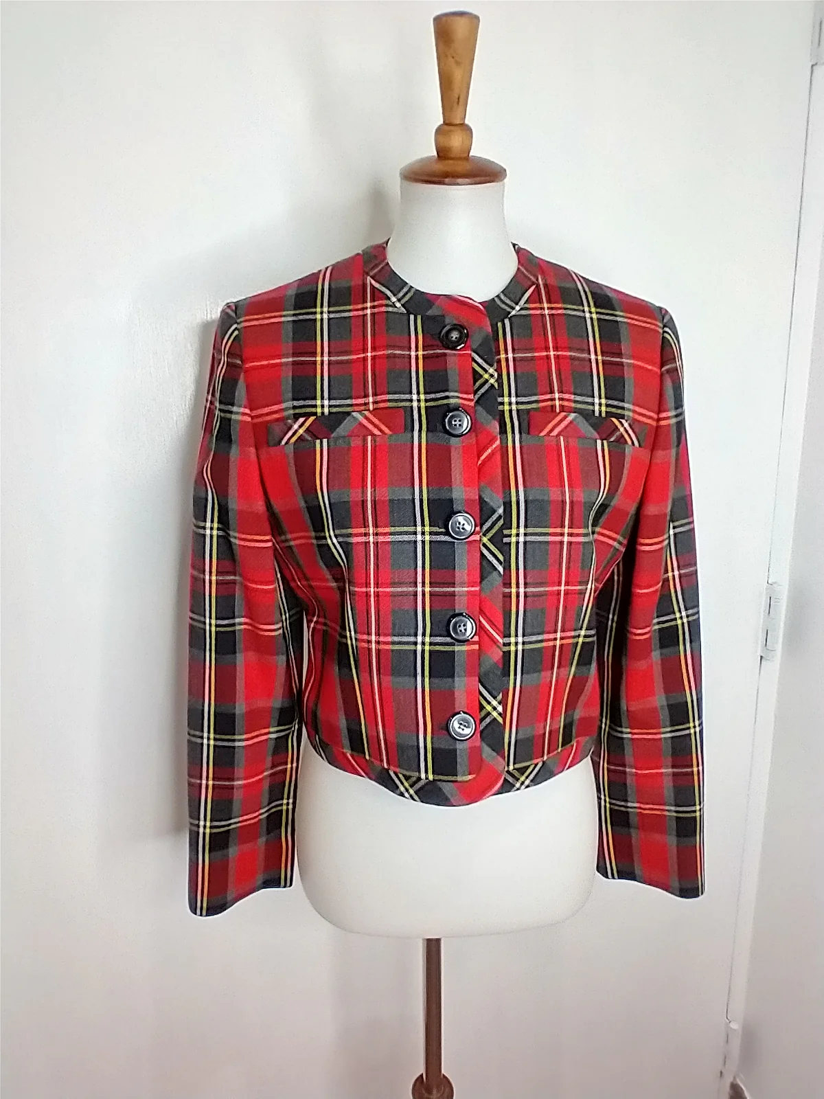 Plaid Wool Crop Jacket - Image 12