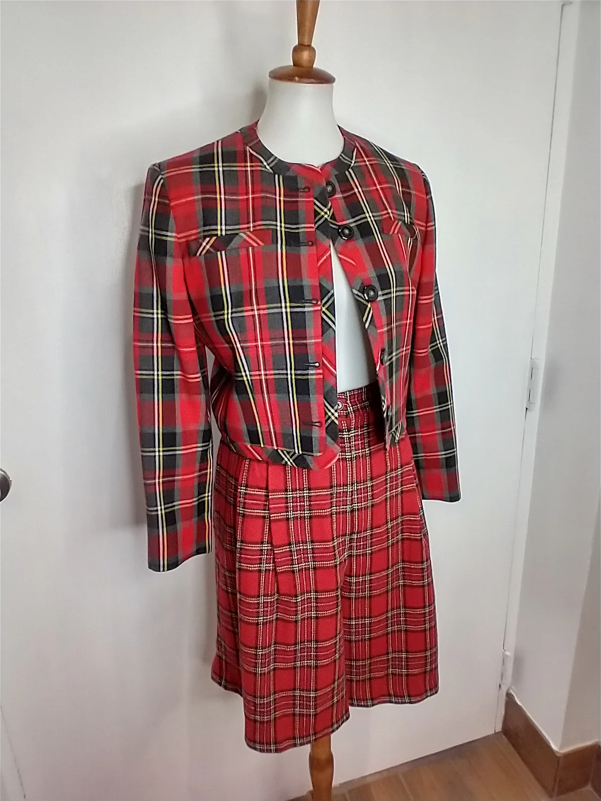 Plaid Wool Crop Jacket - Image 4