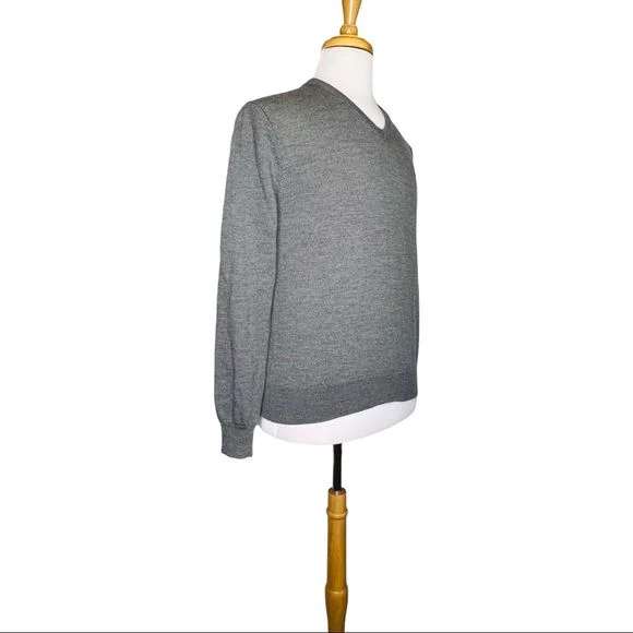 Polo Mens V-Neck Sweater 100% Merino Wool Made with Italian Yarn by Ralph Lauren - Image 5