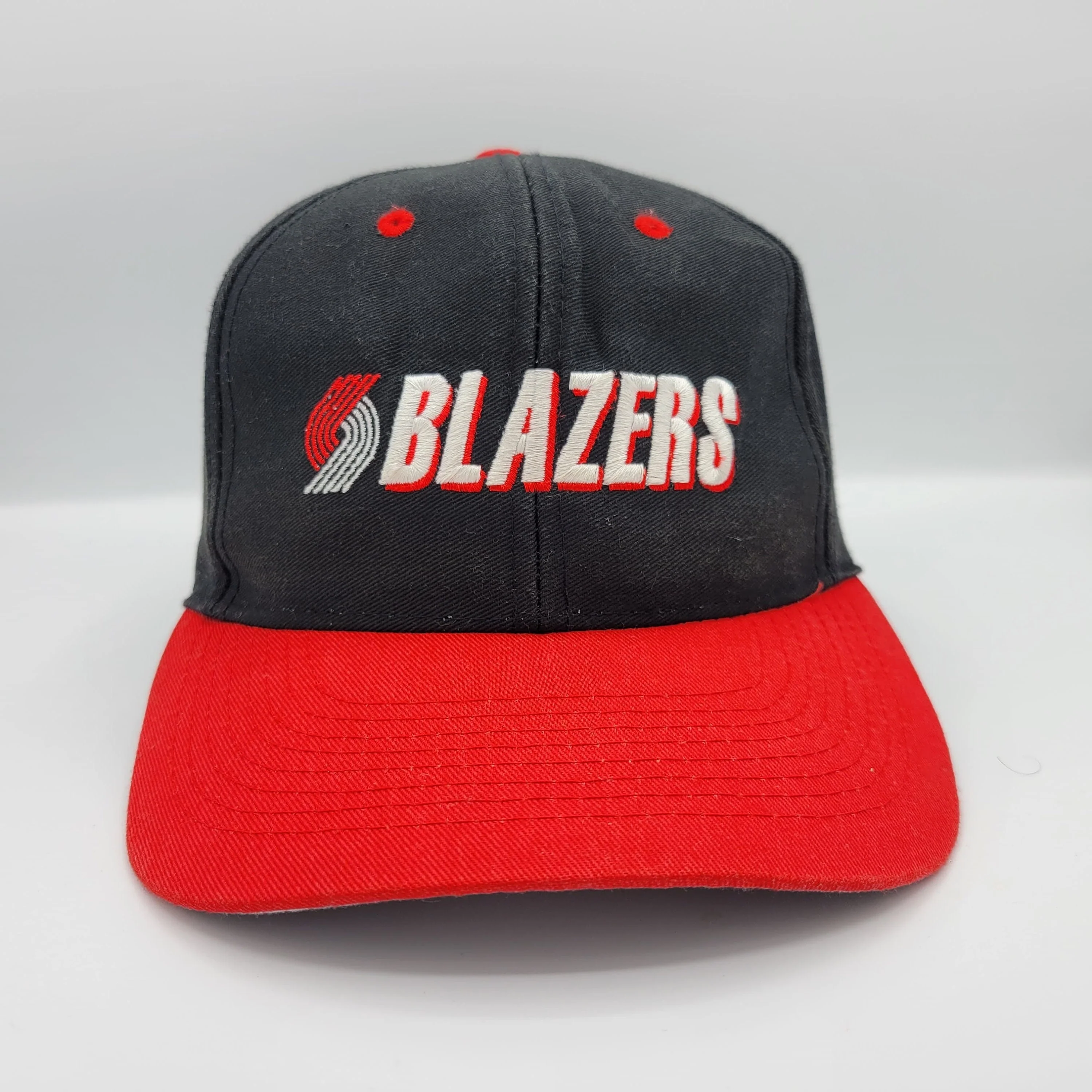 Portland Trail Blazers Vintage 90s Logo 7 Snapback Hat Nba Basketball Black Red Baseball Cap Gray Under Bill by Logo 7 - Image 2