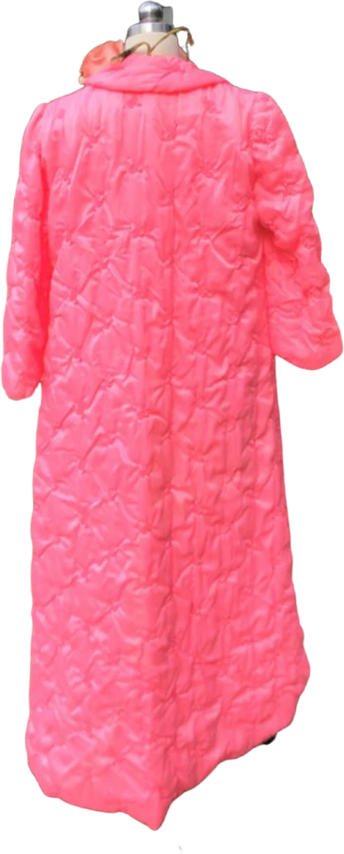 Pretty In Pink 70s Quilted Acorn Hostess Robe - Image 2