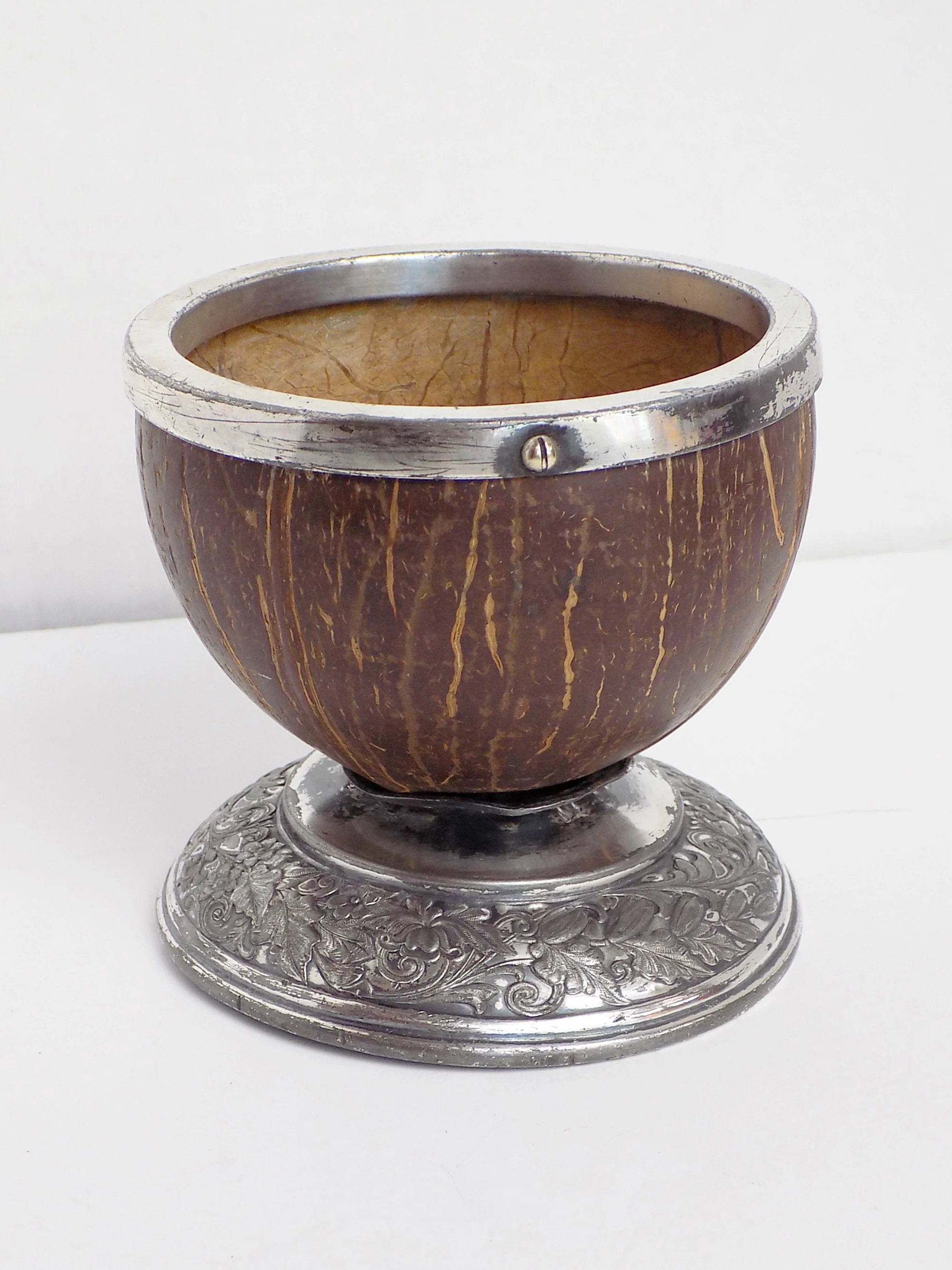 Rare 1400s Edwardian Coconut Drinking Cup In Ornamental Gilded Silver Base with Silver Plated Rim Hanap Standing Cup - Image 2