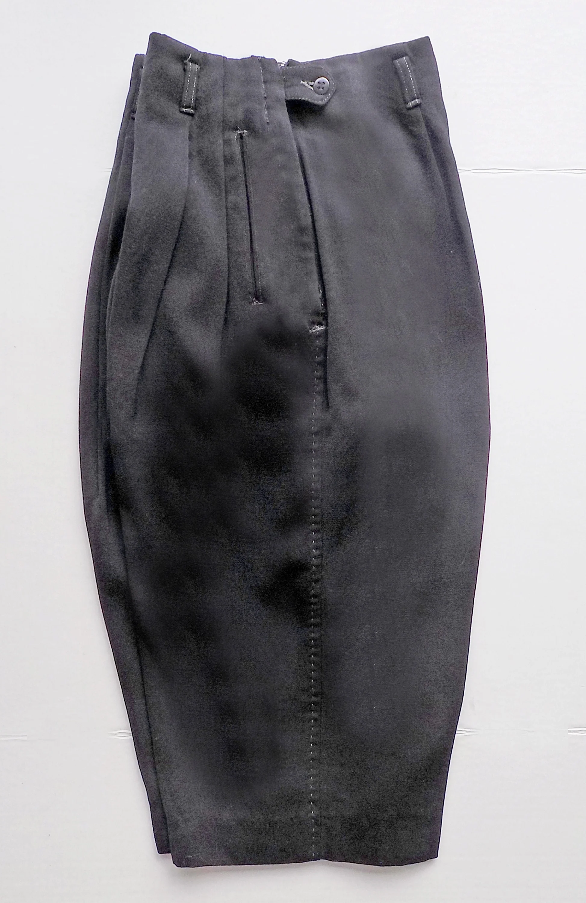 Rare 40s-50s Black Wool Athletic Shorts Sports Rockabilly Pleated Small Belt Loop Outer Seam Stitch High Waist by Tiger's - Image 5