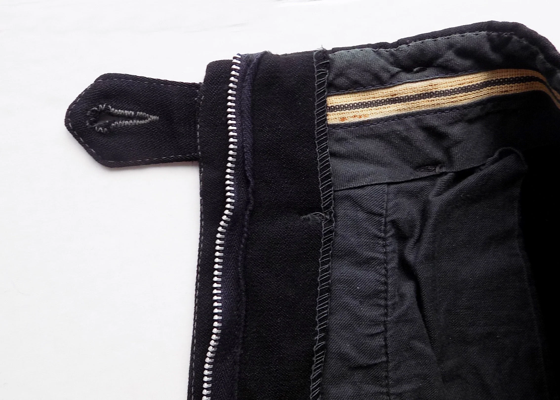 Rare 40s-50s Black Wool Athletic Shorts Sports Rockabilly Pleated Small Belt Loop Outer Seam Stitch High Waist by Tiger's - Image 9