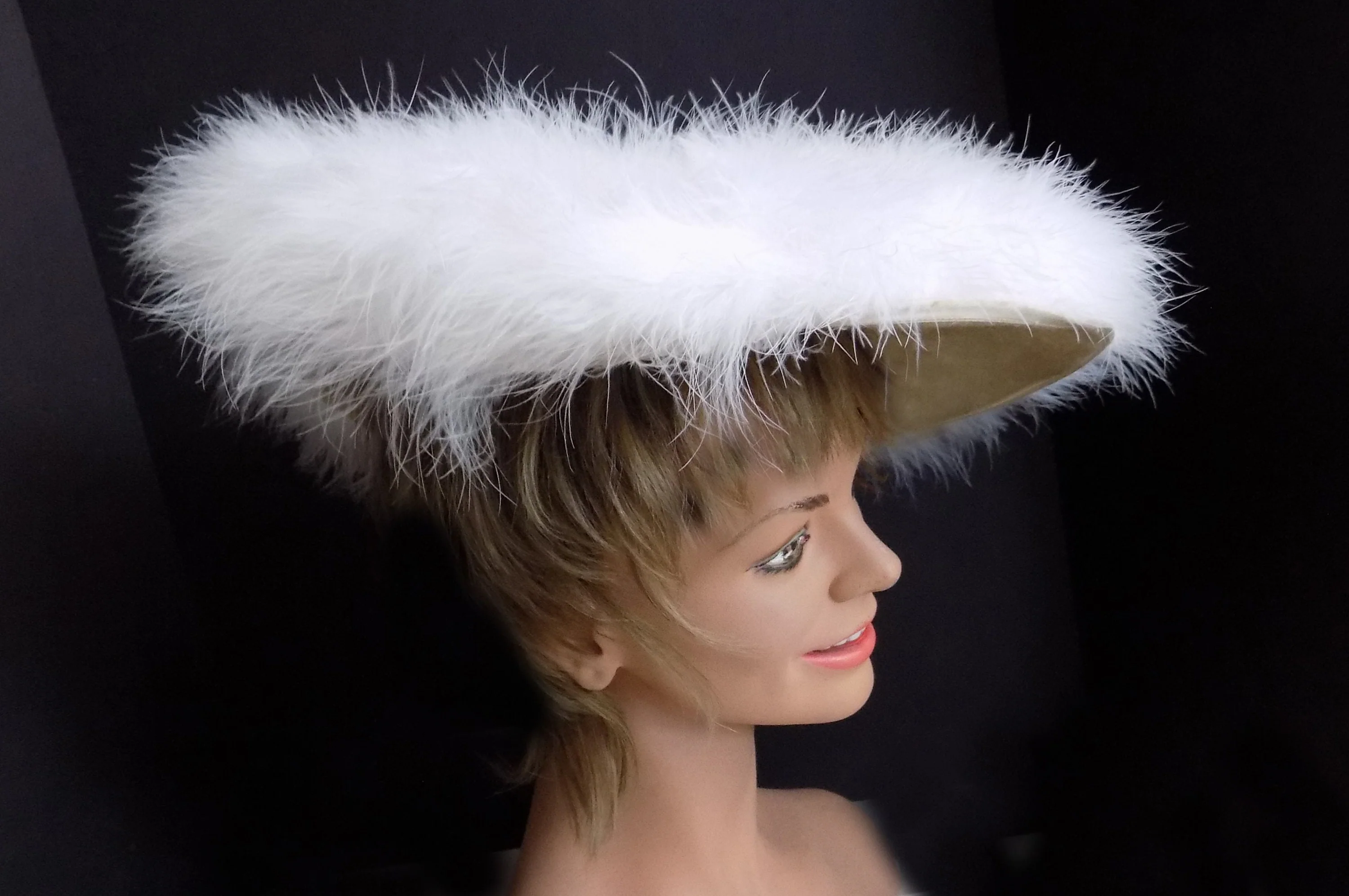Rare 50s Wide Picture Hat Covered In White Malibu Feathers Designed by Lora Partially Restored Feathers Glamour Runway by Lora - Image 4