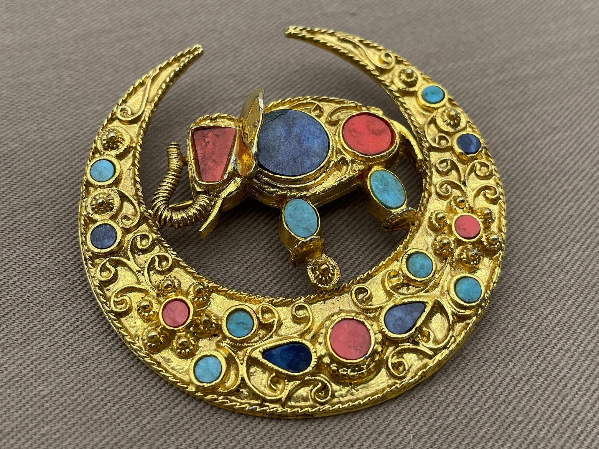 Rare Jewels of India Elephant Crescent Moon Brooch Pin Vintage Signed Art Moghul Jewelry by Art - Image 4