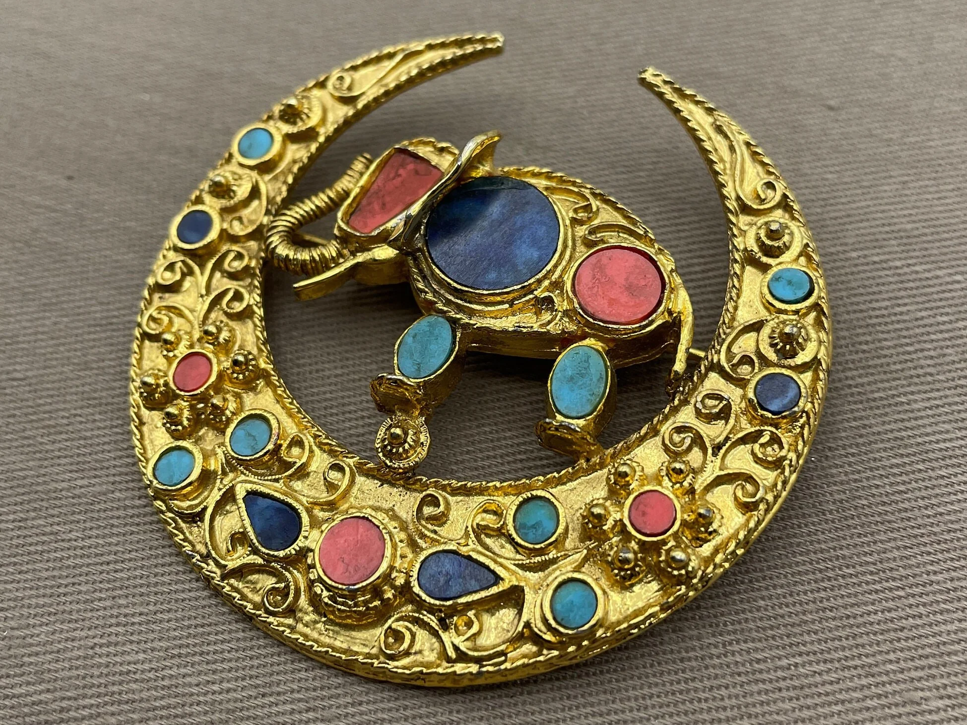 Rare Jewels of India Elephant Crescent Moon Brooch Pin Vintage Signed Art Moghul Jewelry by Art - Image 5