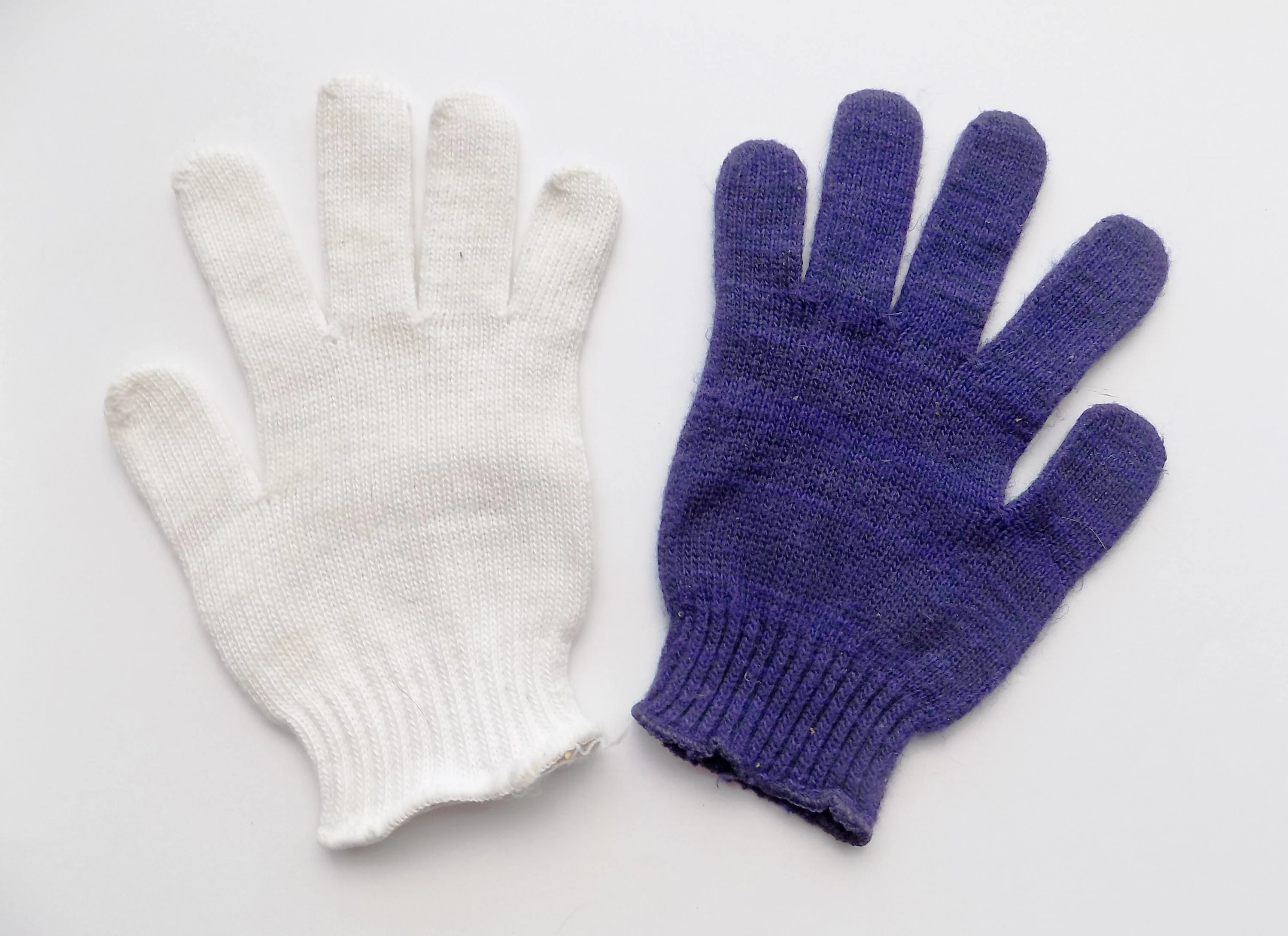 Rare Two Pairs of "go Bflo" Cotton Gloves Promo Sports Buffalo Bills Boost Buffalo Navy Blue and White Tops Or Wegmans L S - Image 3