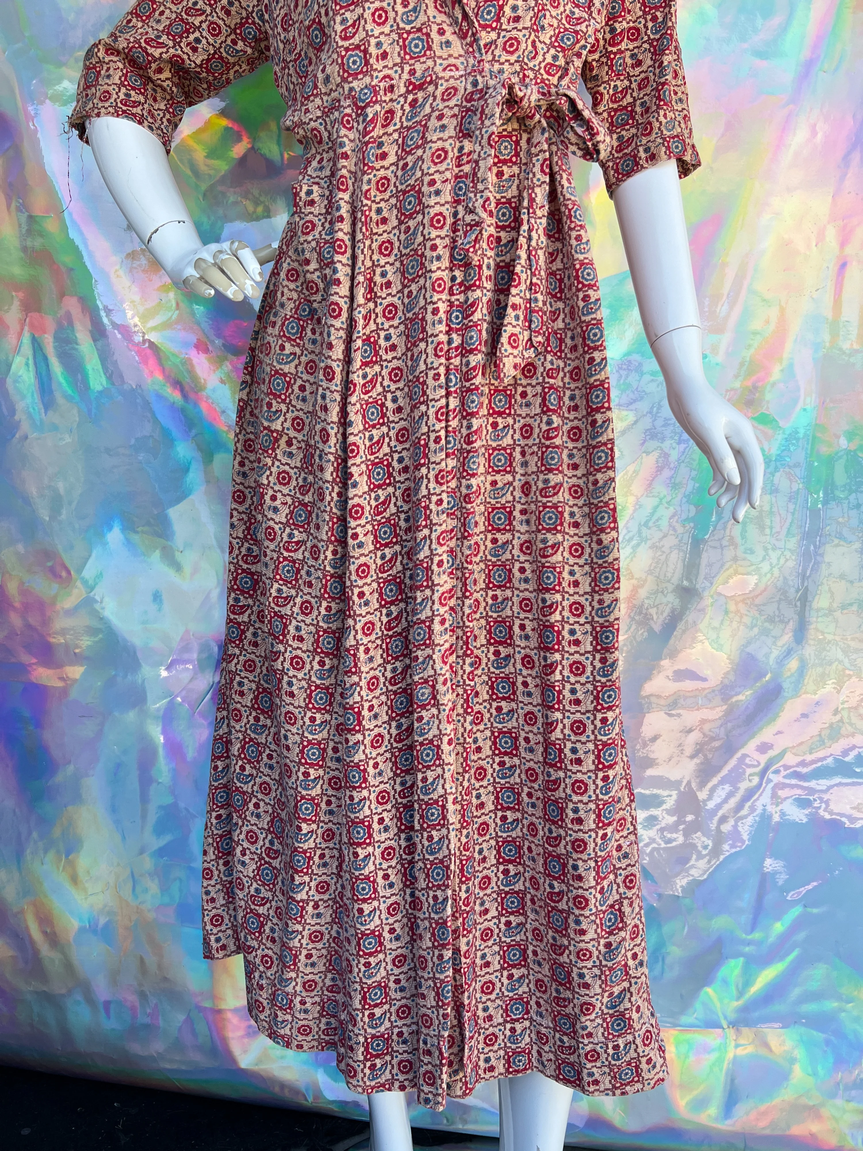 Red and Brown Farm Floral Midi House Dress - Image 8