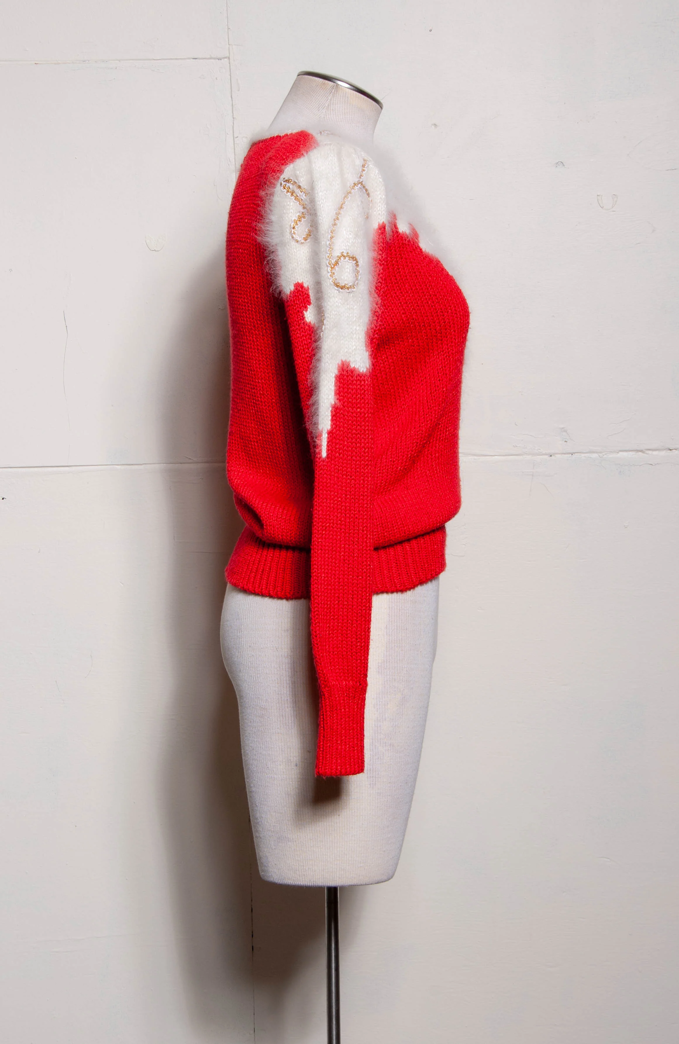 Red and White Angora Sweater Vintage 80s - Image 4