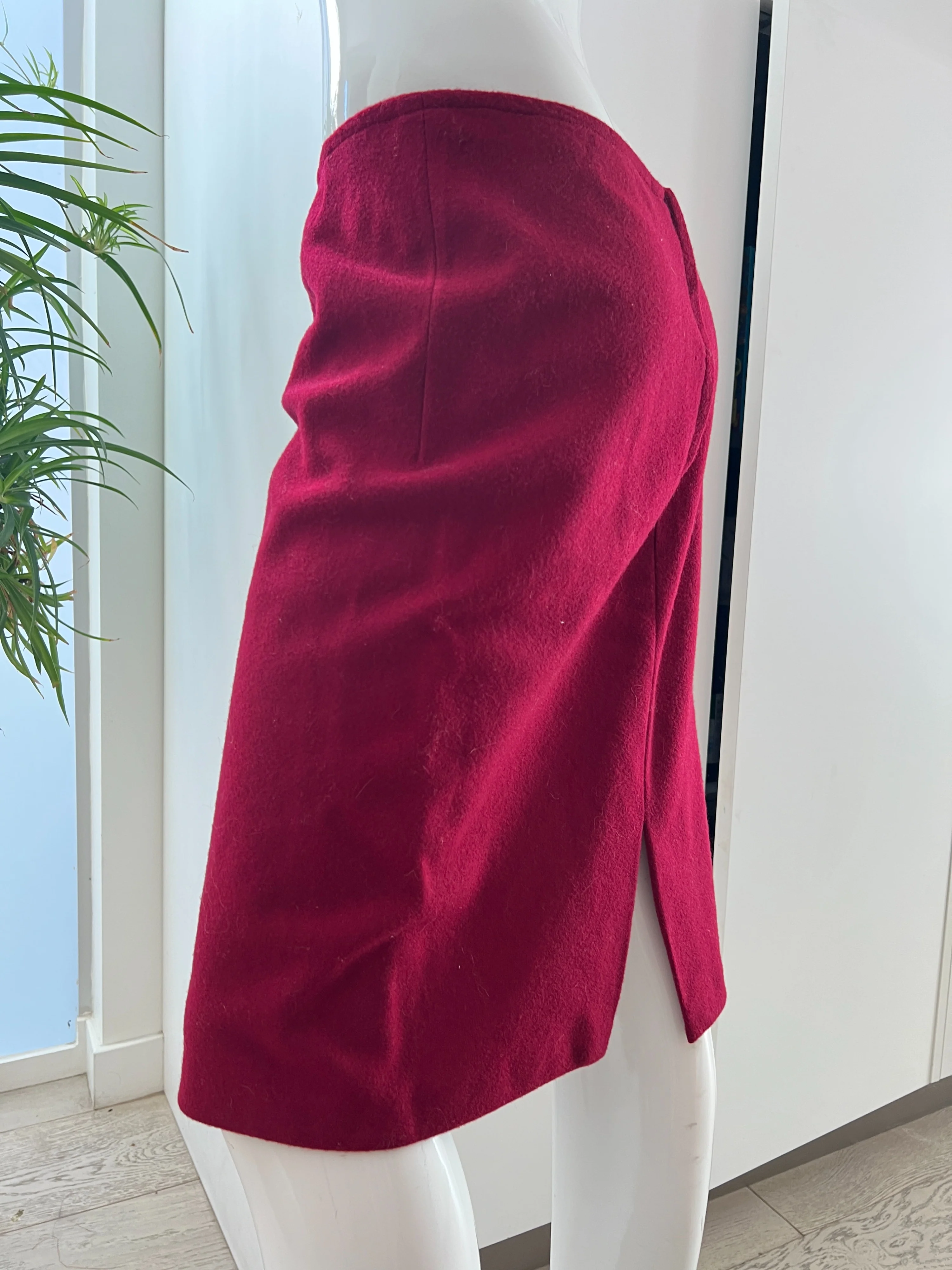 Red Wool Knee Length Skirt - Image 4
