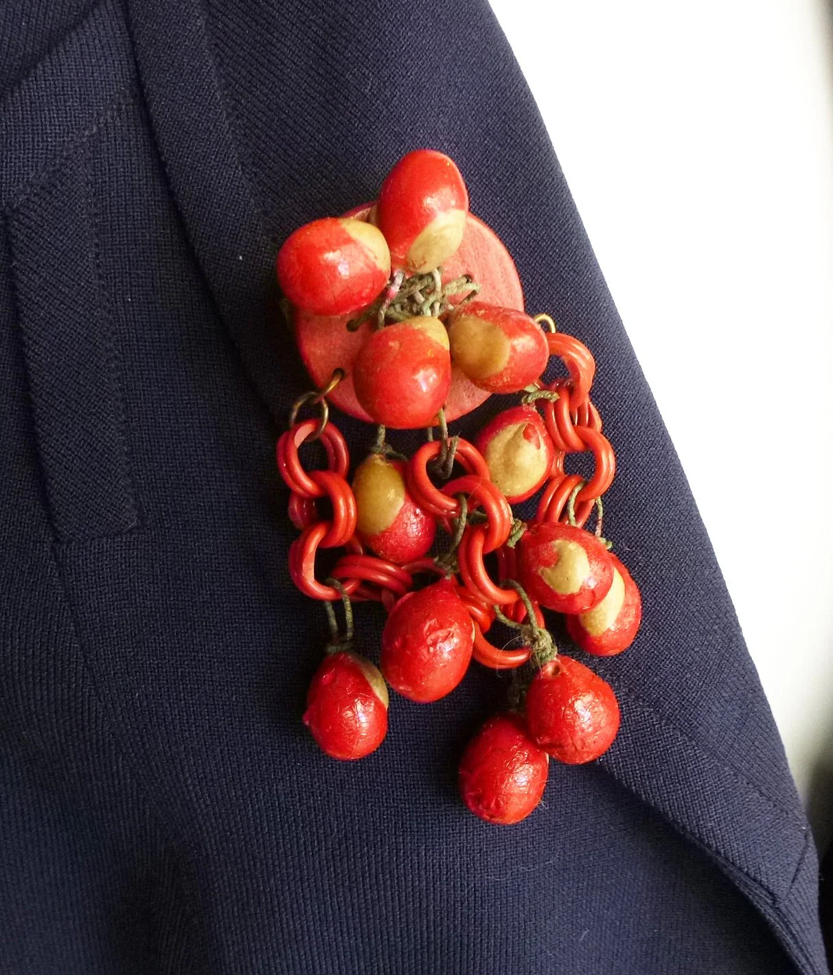 Reduced 30s Large Hand Made Primitive Pin with Lucite Or Celluloid Links On Wood with Wired Seed Pods Jewelry Accessory Red - Image 5