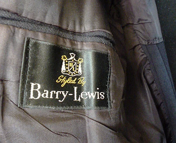 Reduced 50s Man's Jacket with College Insignia Patch - Image 4