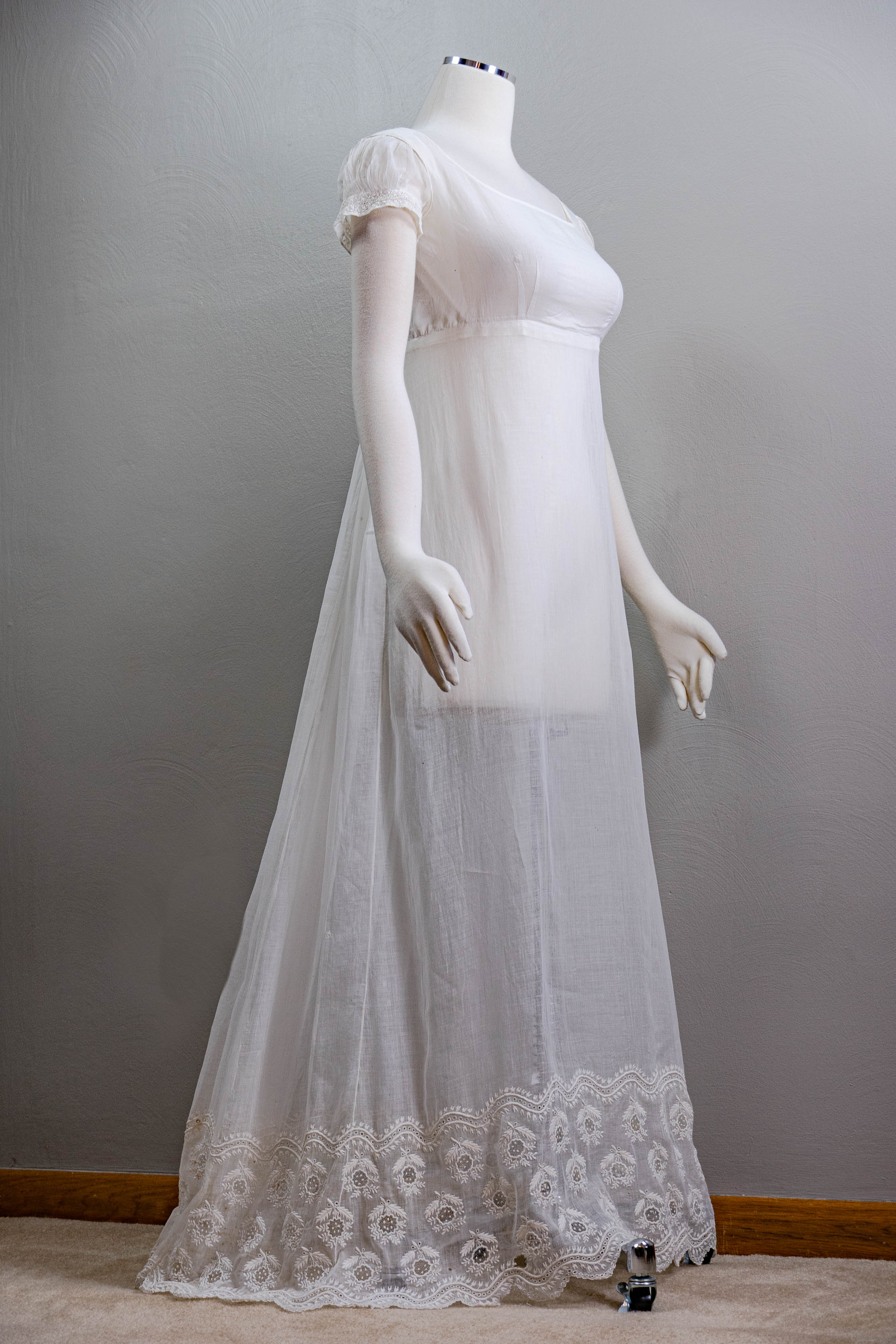 Regency White Cotton Muslin Gown Hand Sewn - Image 4