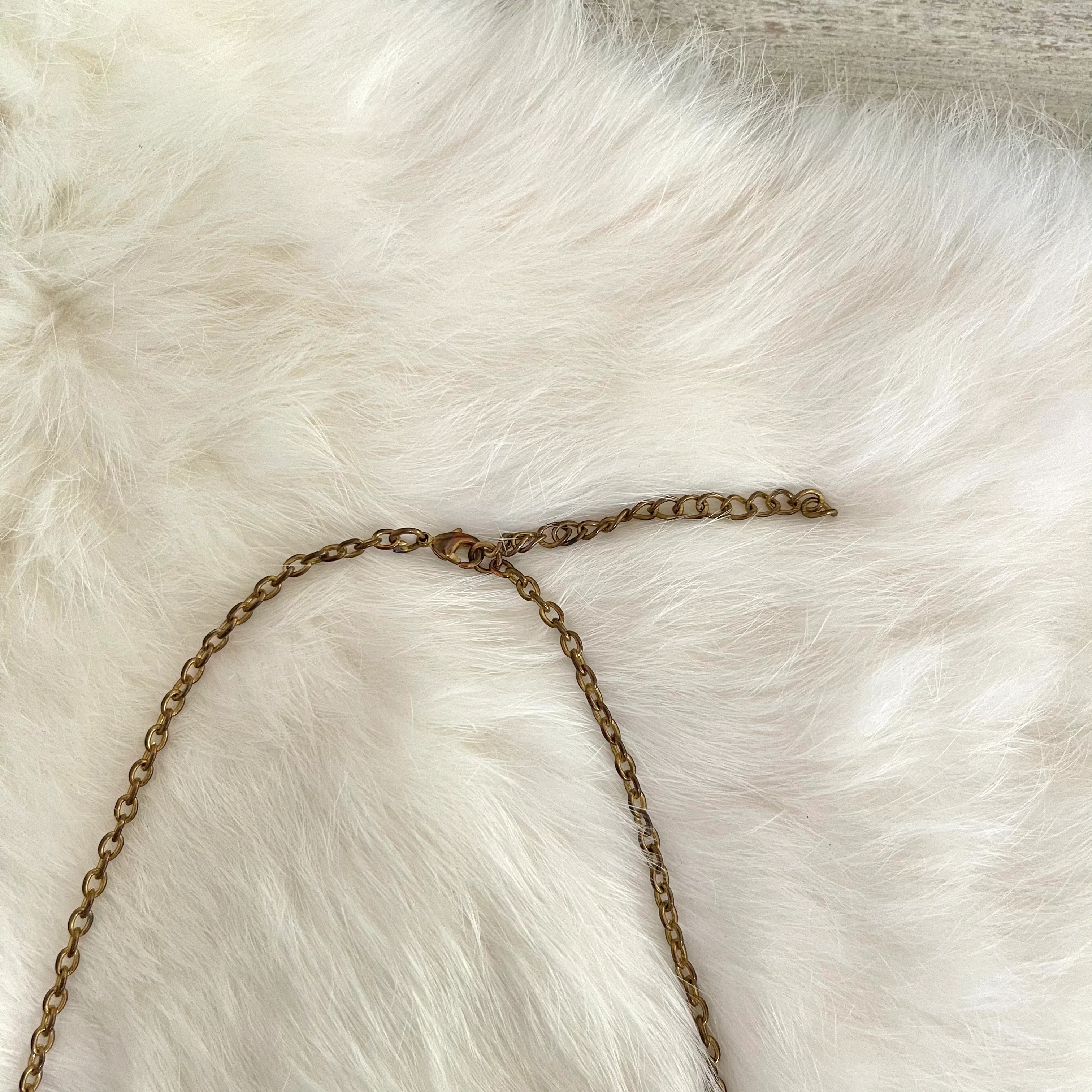 Rhinestone V-neck Necklace - Image 6