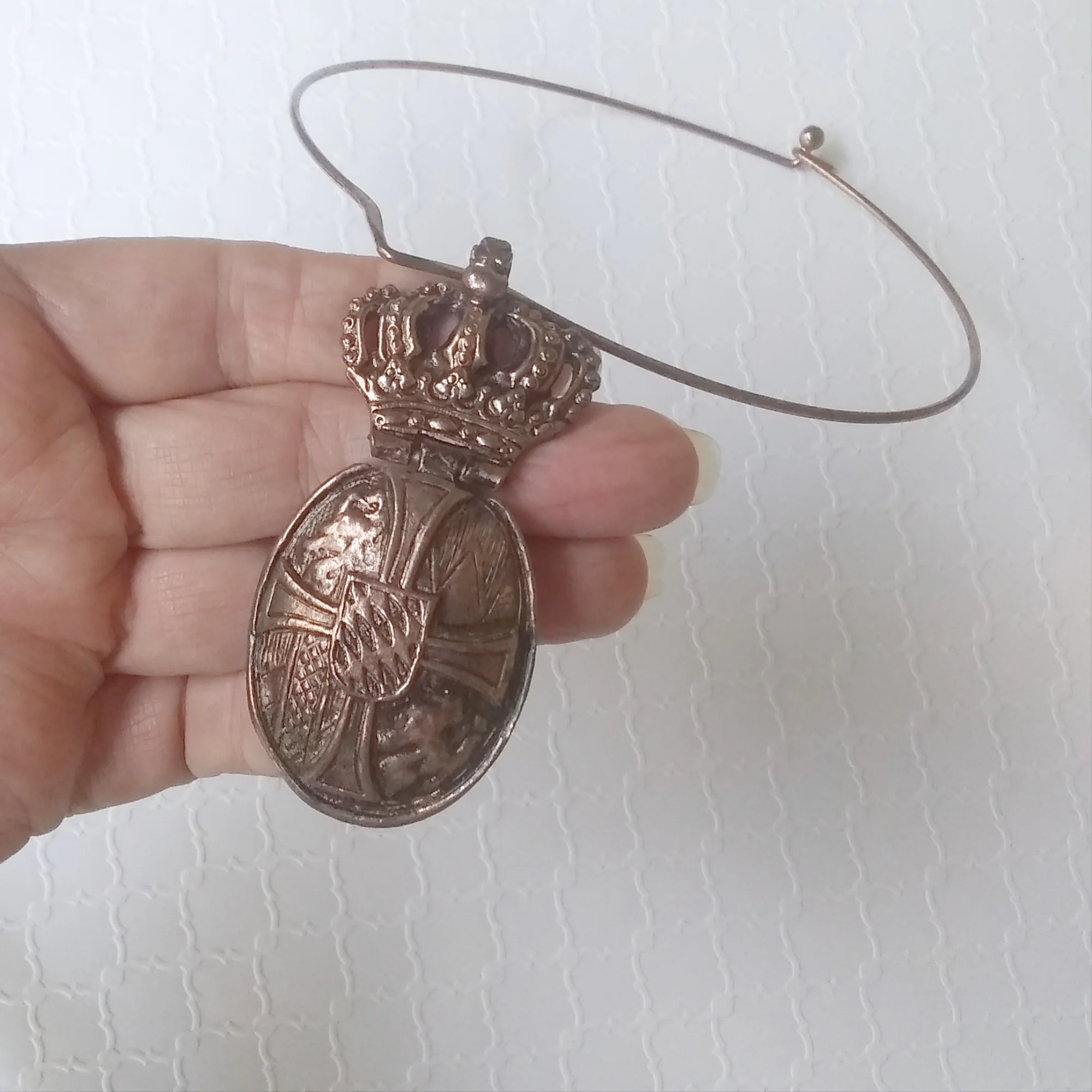 Necklace Rigid Copper Collar Crown Pendant By Accessocraft Nyc - Image 4