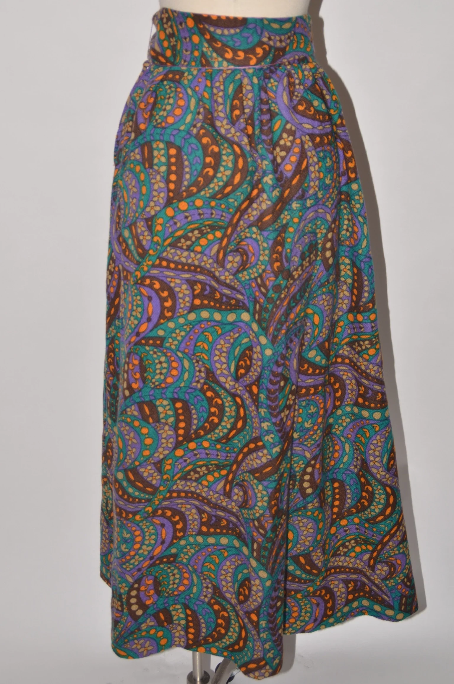 Vintage Multicolor And Purple Skirt Suit by  Royal Fields - Image 11