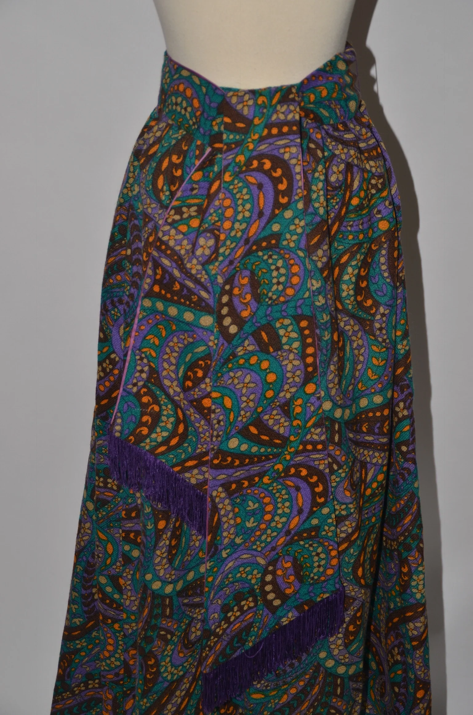 Vintage Multicolor And Purple Skirt Suit by  Royal Fields - Image 5