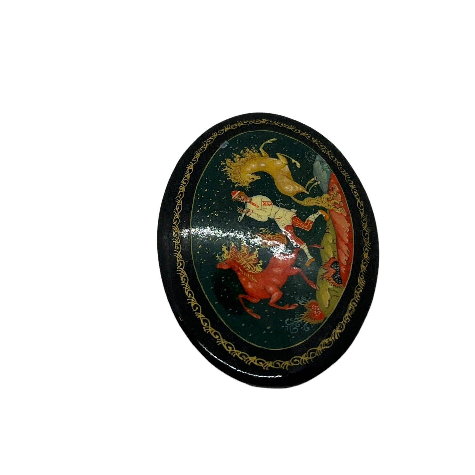 Russian Lacquer Troika Pin Brooch Flute Musician with 2 Horses Vintage Safety Pin - Image 6
