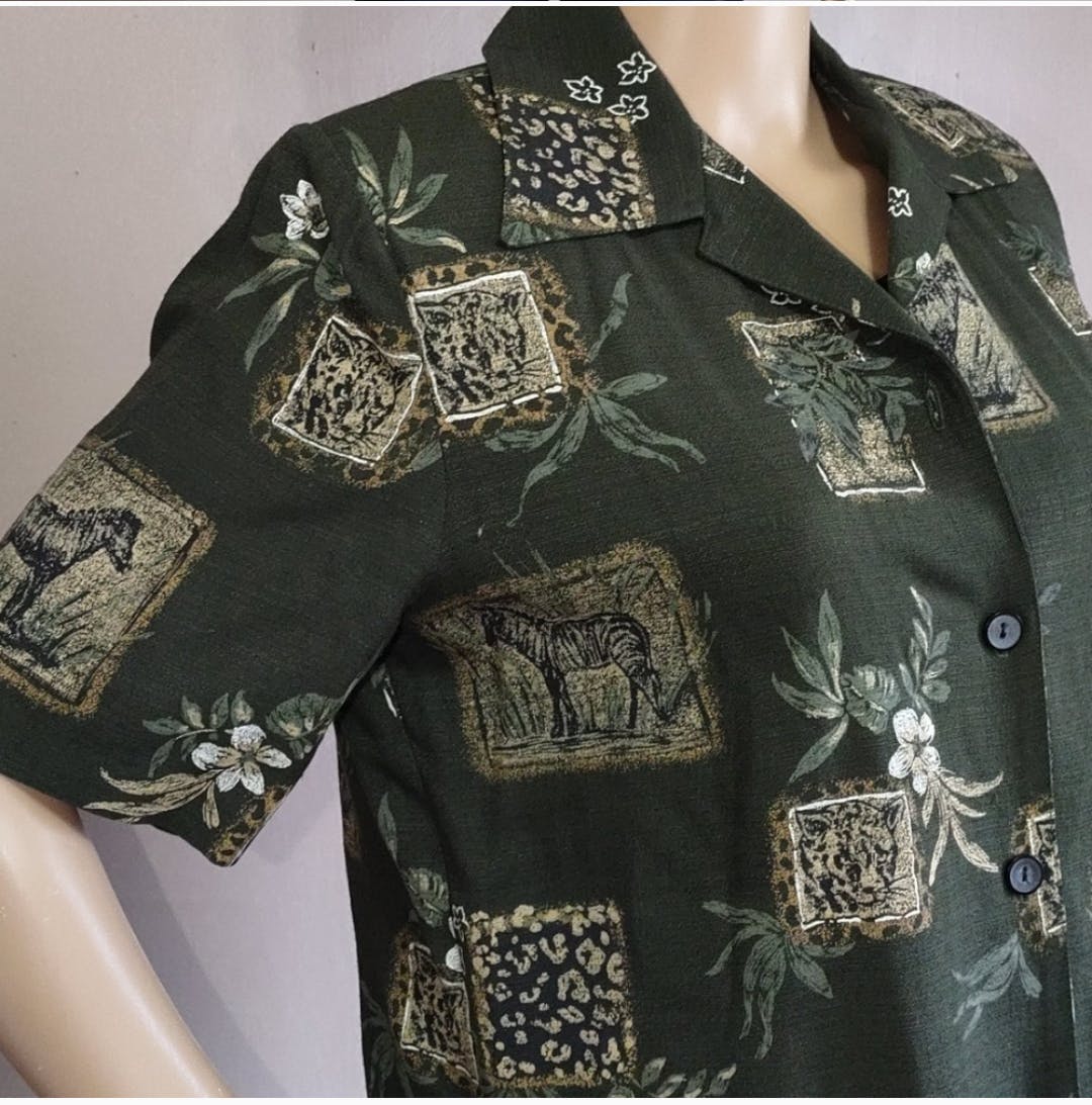 90's Safari Print Shirt - Image 4
