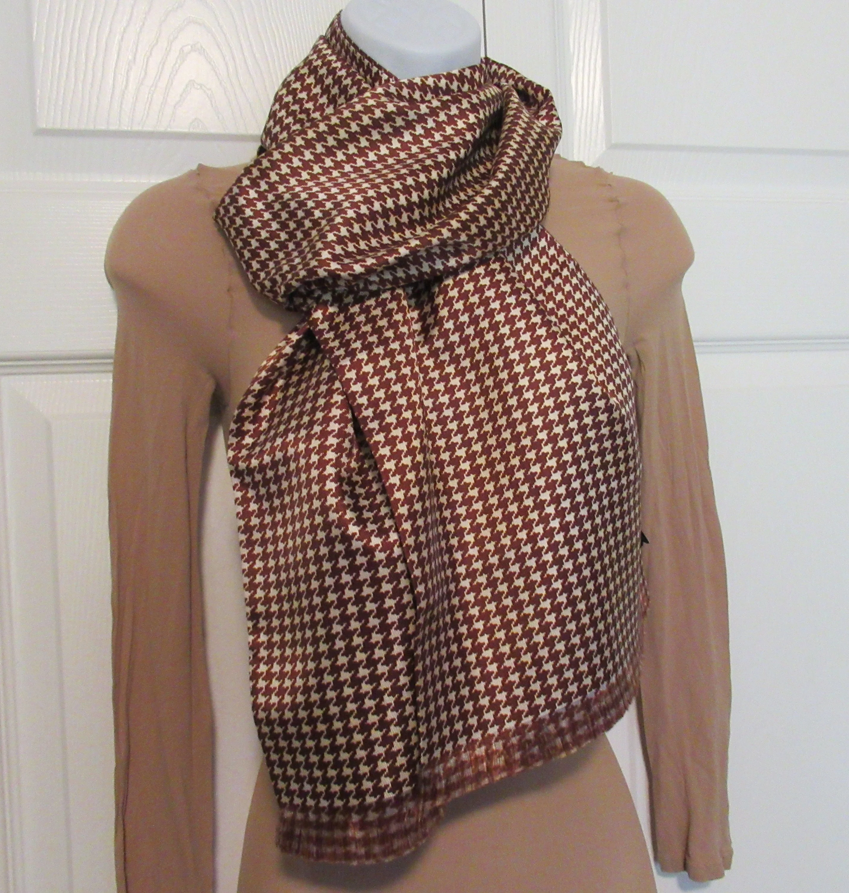 Saks Fifth Avenue Tuxedo Style Scarf Made by Doro Scarves Hounds Tooth Browncream Acetate 70 by 10 and 12 Es 1 Fringe Vintage by Saks Fifth Avenue - Image 7