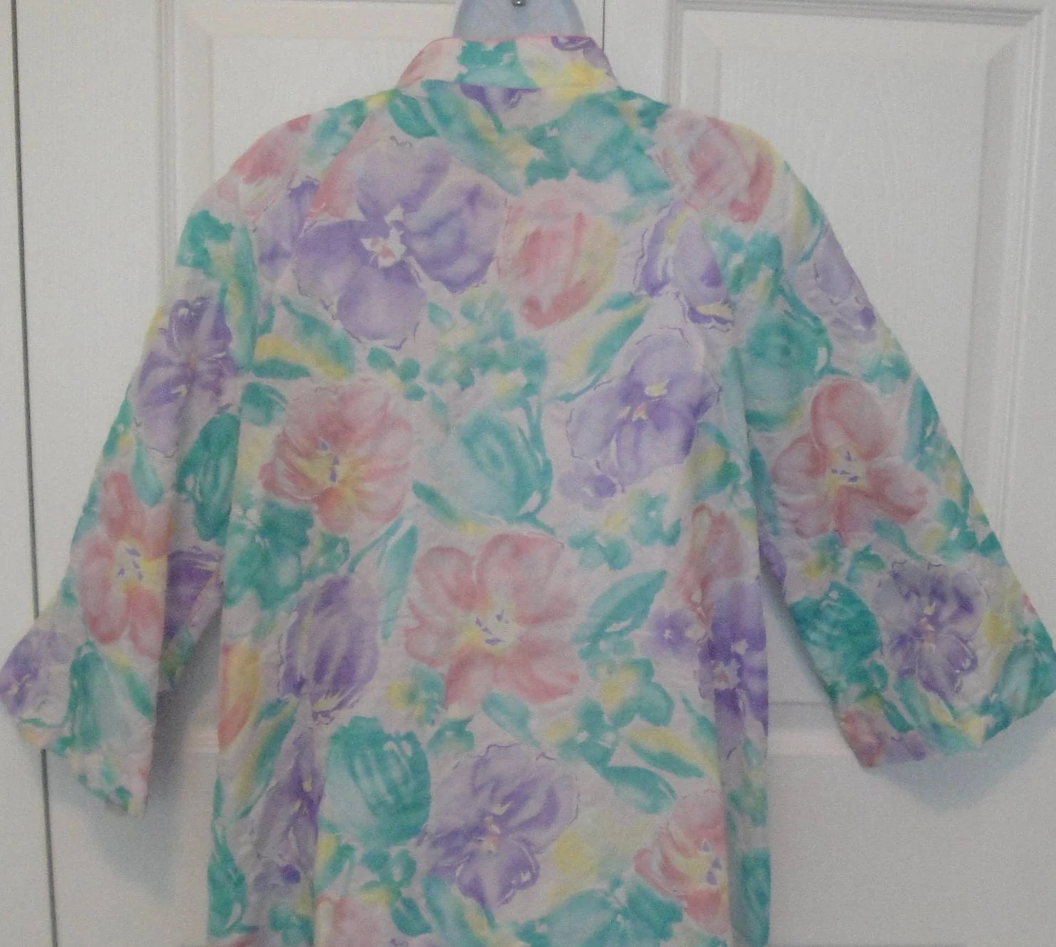 Saybury New York Robe Knee Length Polyester A-Line Pastel Floral Front Zip 70s Union Logo Pockets by Saybury New York - Image 9