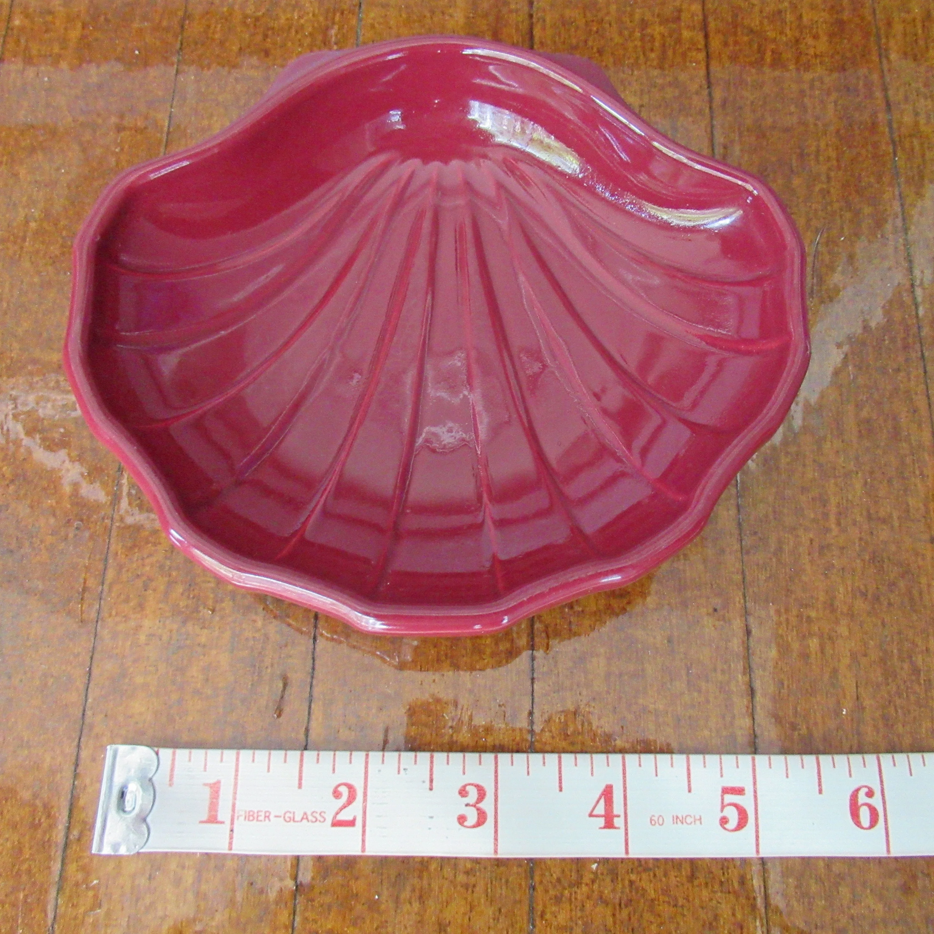 Seashell Shape Trinket Dish 5 by 5 and 1/2 by 1 and 1/4 Inches Deep Made In Usa Copyright Design Dark Burgundy Color Vtg by Pfaltzgraff - Image 4