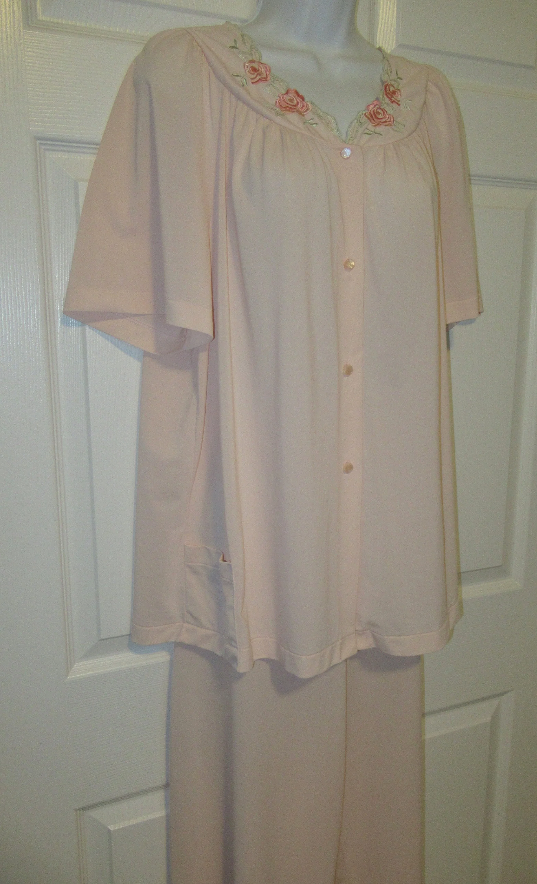 Shadowline Pajama Set Pastel Pink Nylon Button Front Short Sleeve Top Elastic Pants Floral Embroidery Yoke Pretty Vintage by Shadowline - Image 8