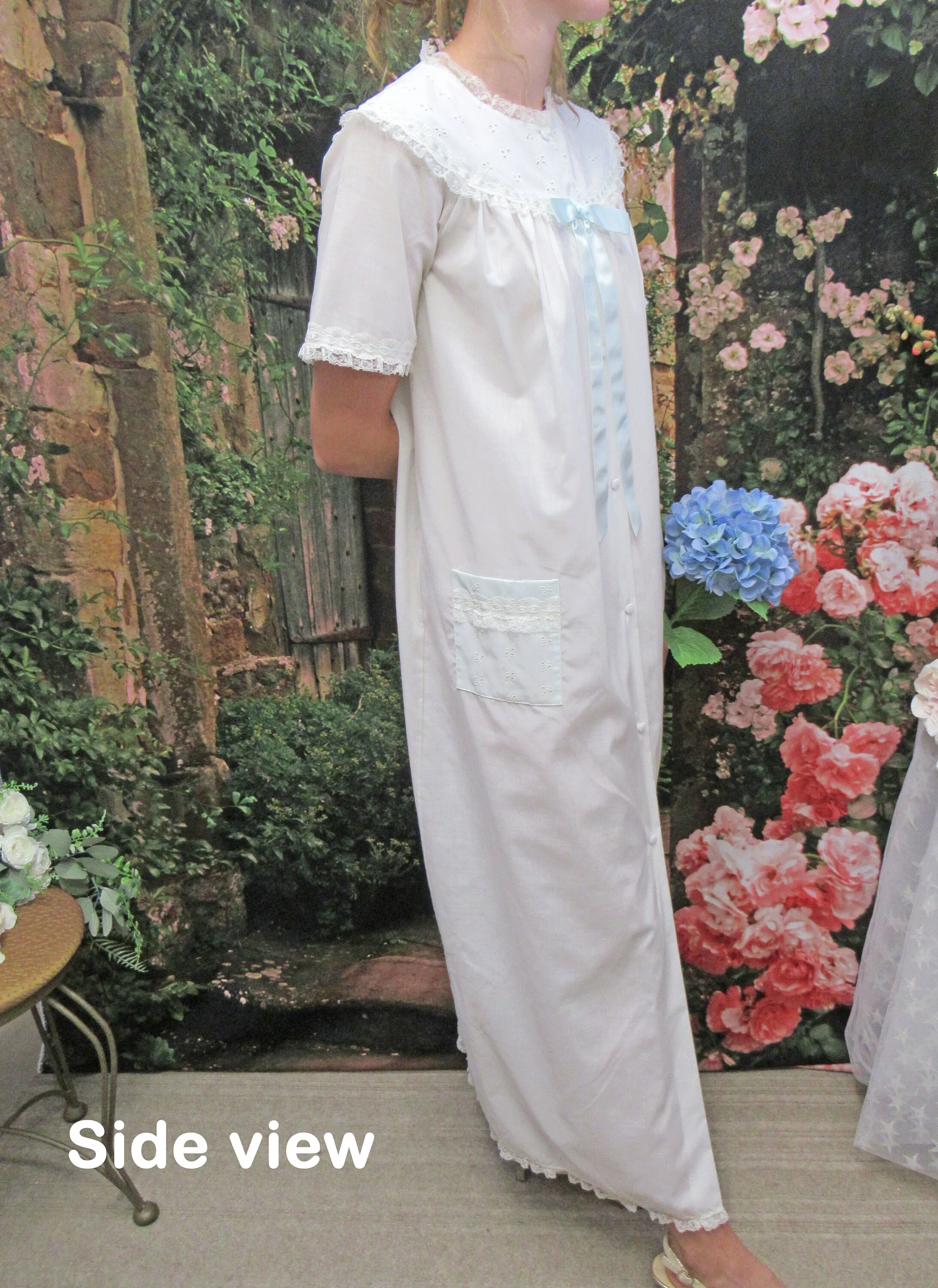 Shadowline White Robe Never Worn Pastel Blue Ribbon Trim Sm Pimatiste Dacron Polyesterpima Cotton 1971 Tag by Shadowline - Image 5