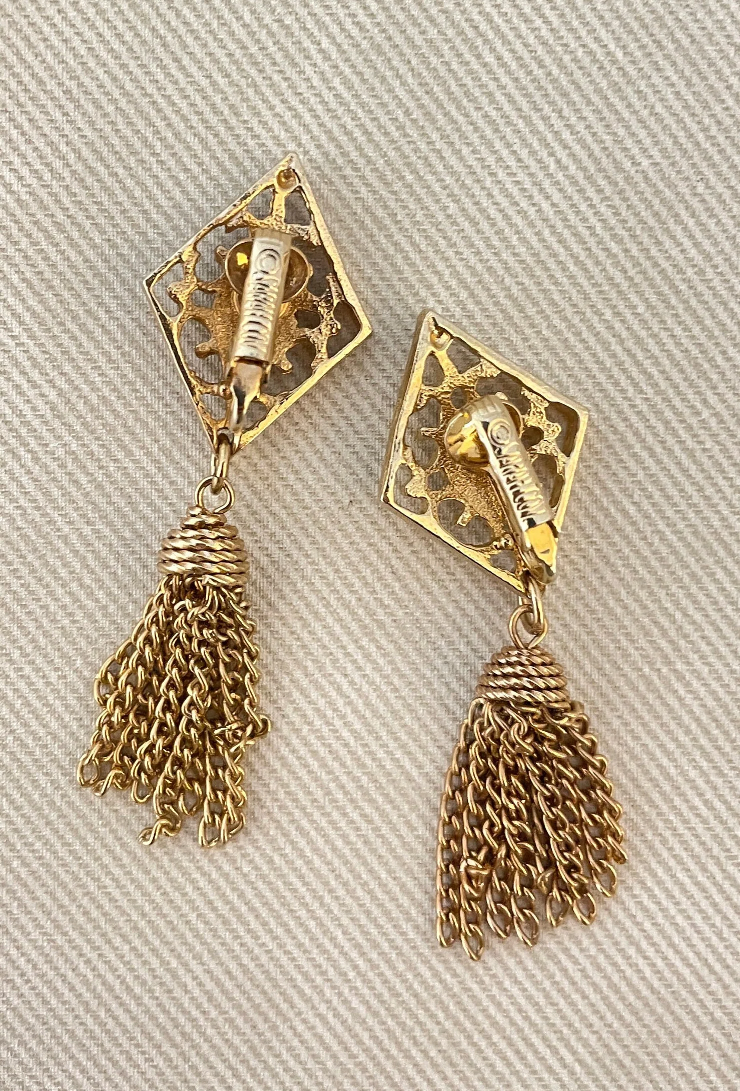 Signed Chain Tassel Clip On Statement Earrings by Sarah Coventry - Image 5