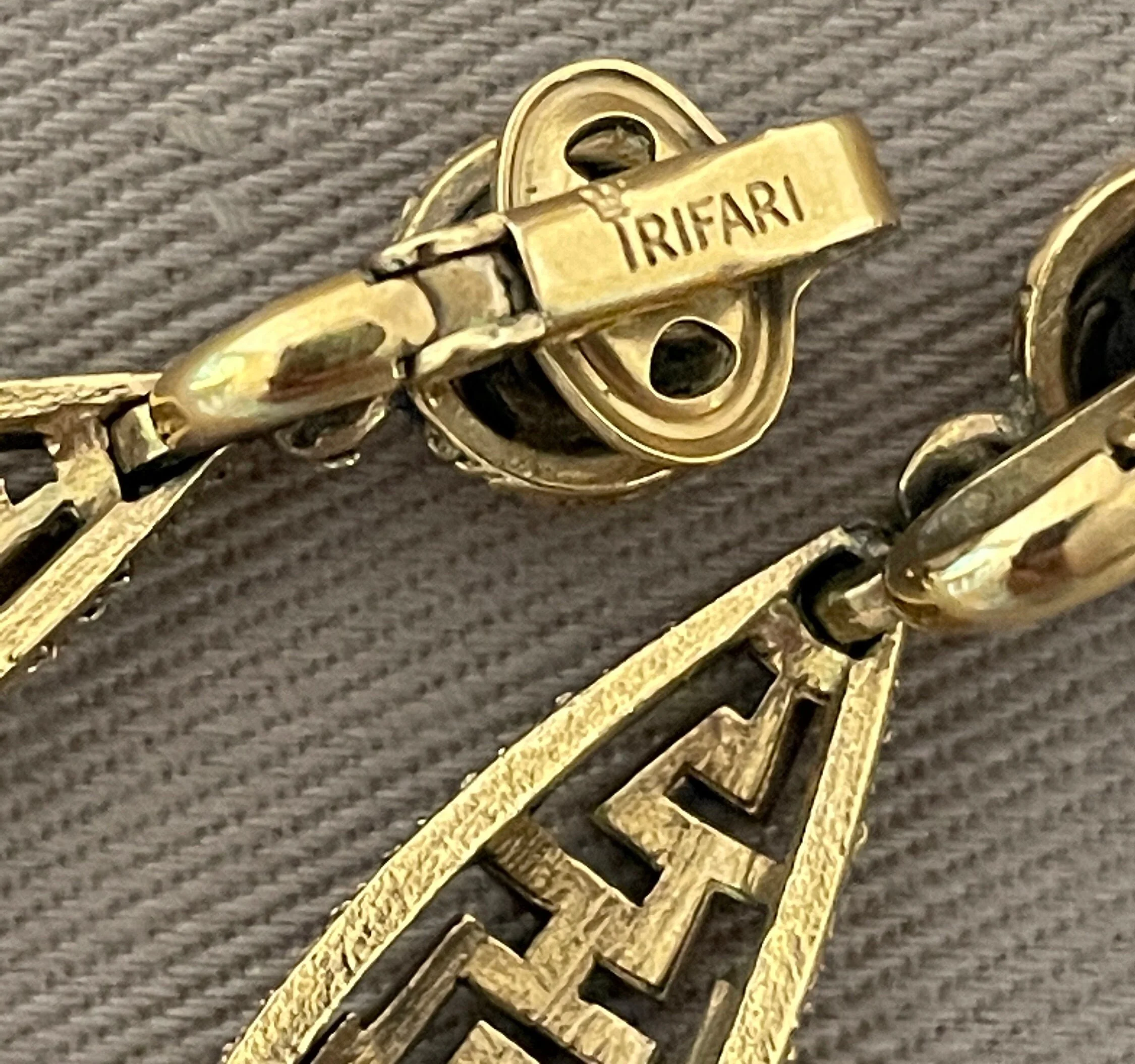 Signed Trifari Etruscan Textured Drop Dangle Clip-On Statement Earrings by Trifari - Image 5
