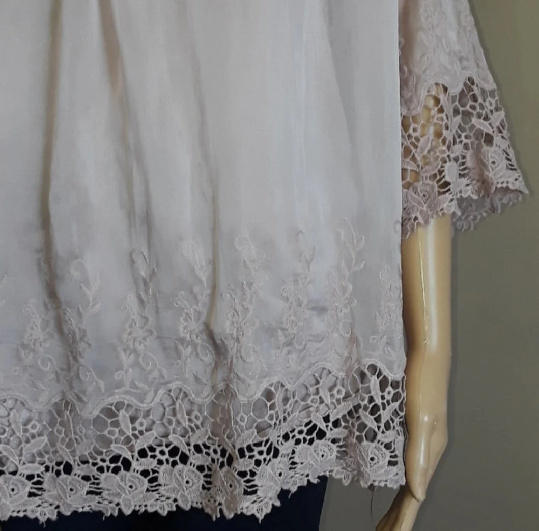 90's Asymmetrical Pastel Pink Silk Embroidered Lace Top by Angela Mara - Image 4