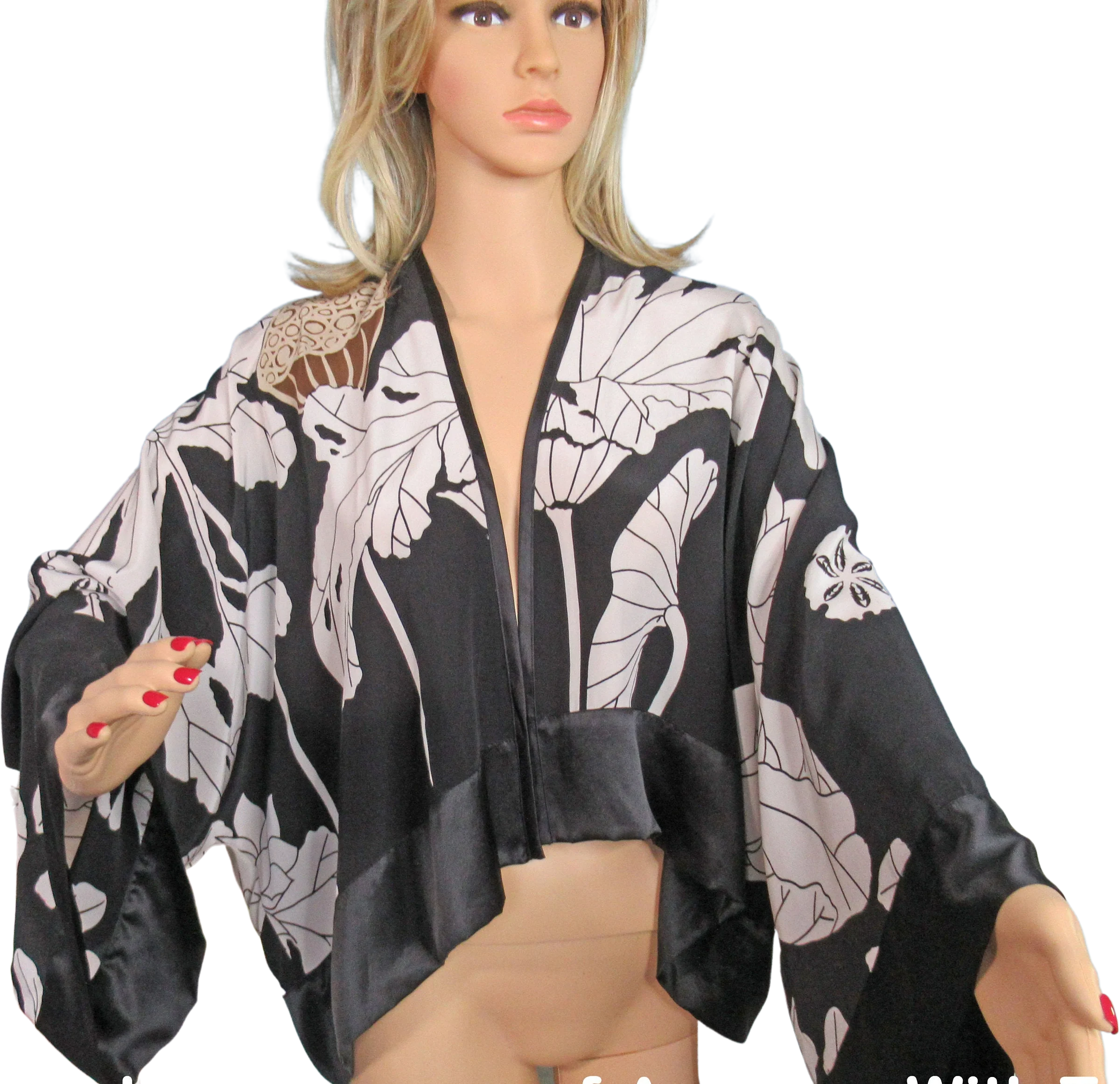 Silk Floral Shrug Metropolitan Museum of Art New with Tag Lotus Soft Jacket Black White Tan 1 Fits Most Art To Wear