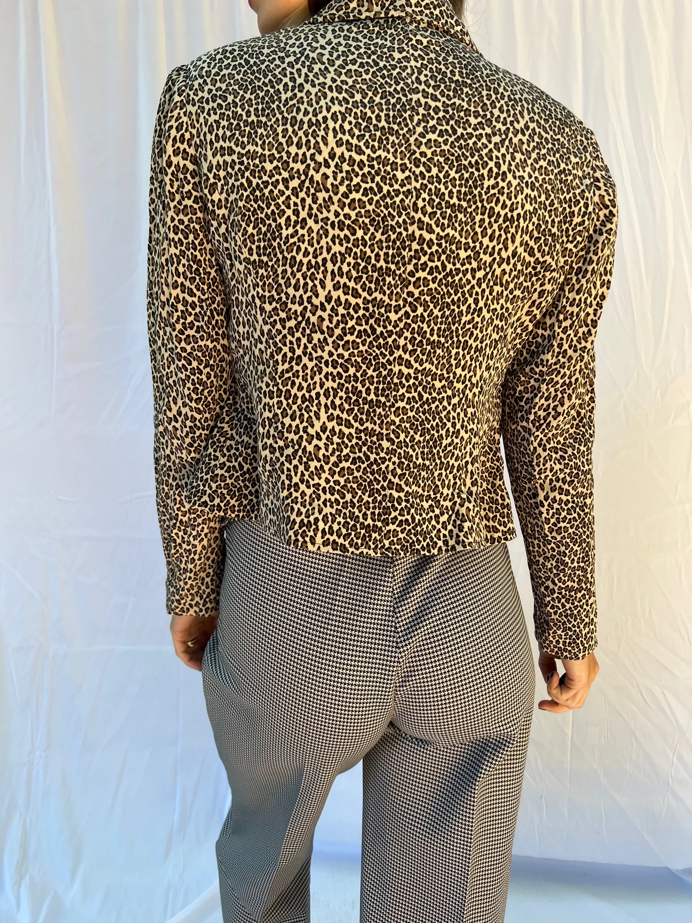 Silk Leopard Zip Up Jacket - Image 8