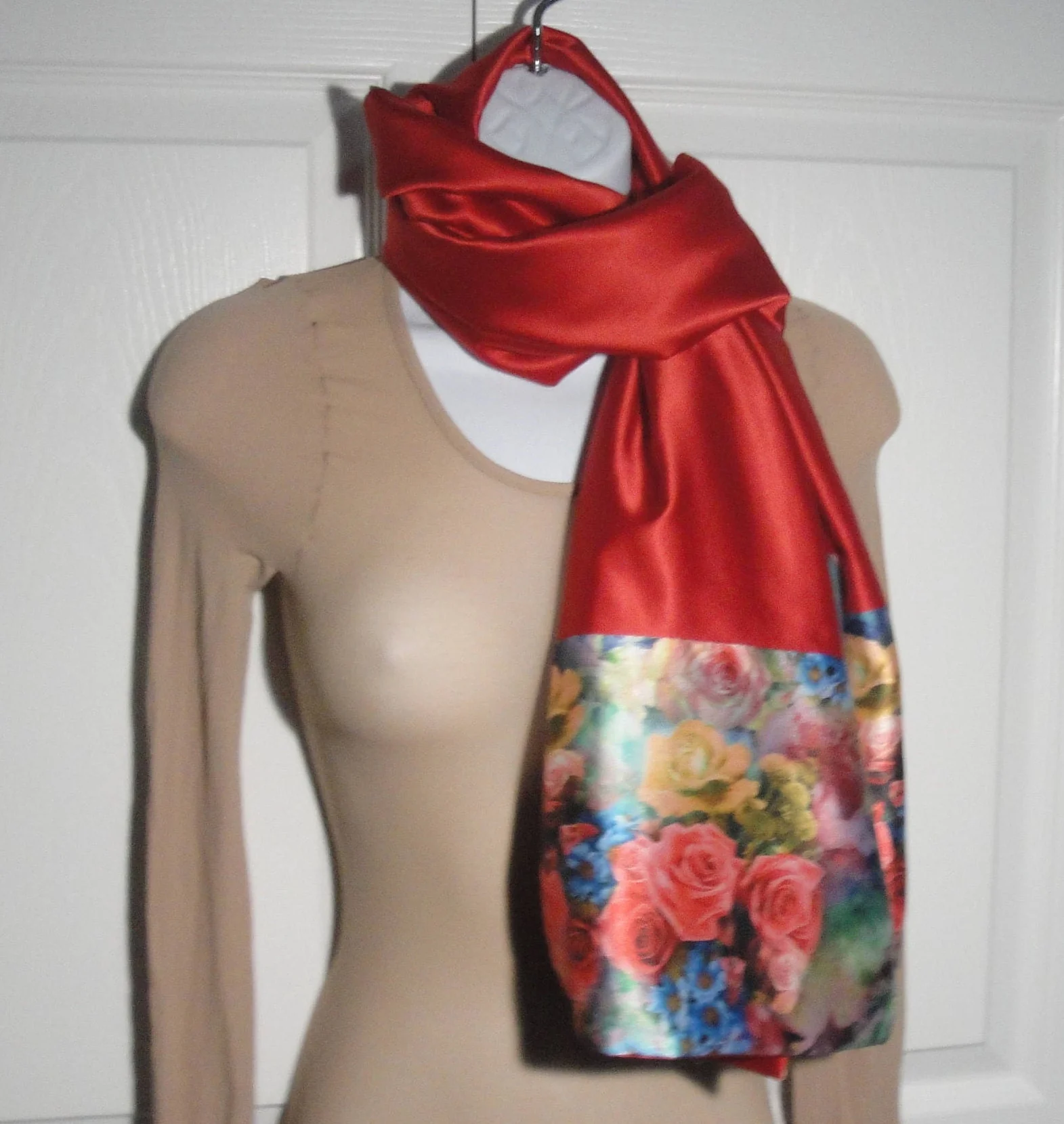 Silk Oblong Scarf Silk Red W Bright Floral Design Double Sided for Maximum Versatility Vintage - Image 9