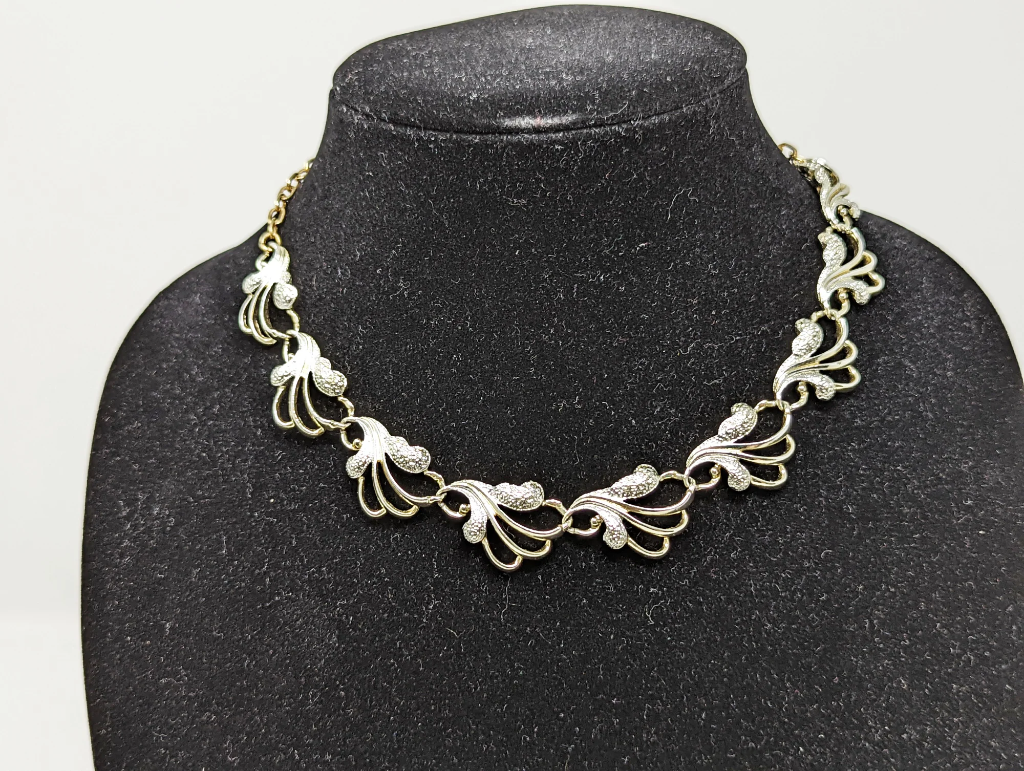 Silver Gold Tone Clip On Earrings And Necklace Set By Sarah Coventry - Image 3