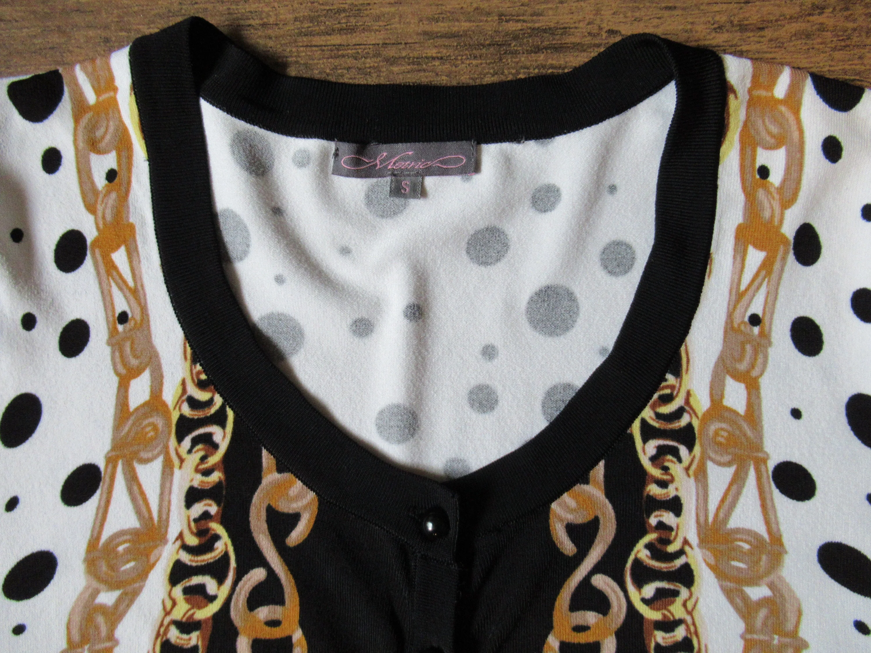 Sm Soft Knit Sweater Metric Brand Black White and Gold Small Rayon Nylon and Spandex Mix 9 Small Black Front Buttons Scoop Neckline by Metric - Image 4
