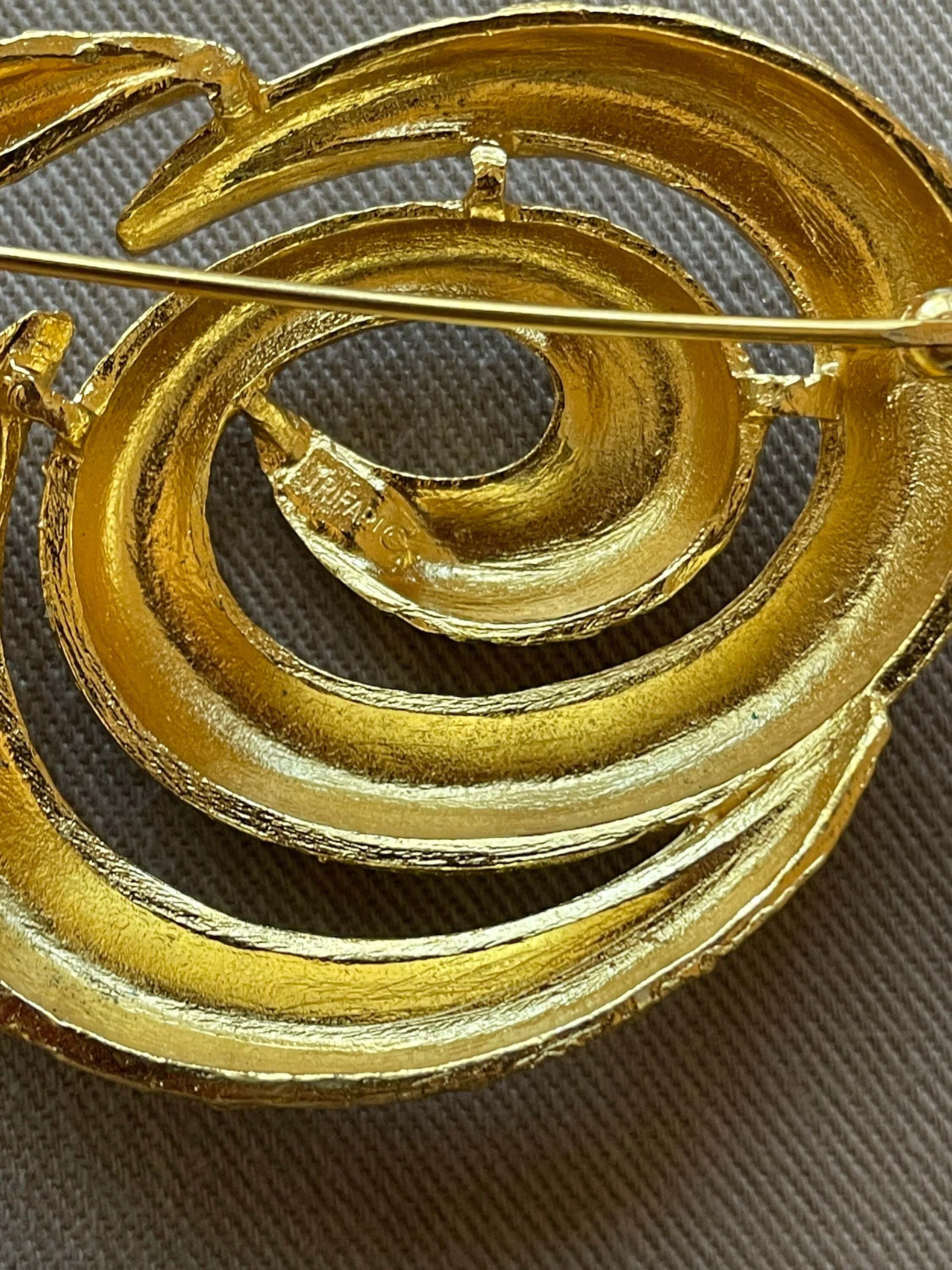 Snakeskin Trifari Swirl Abstract Brooch by Trifari - Image 4