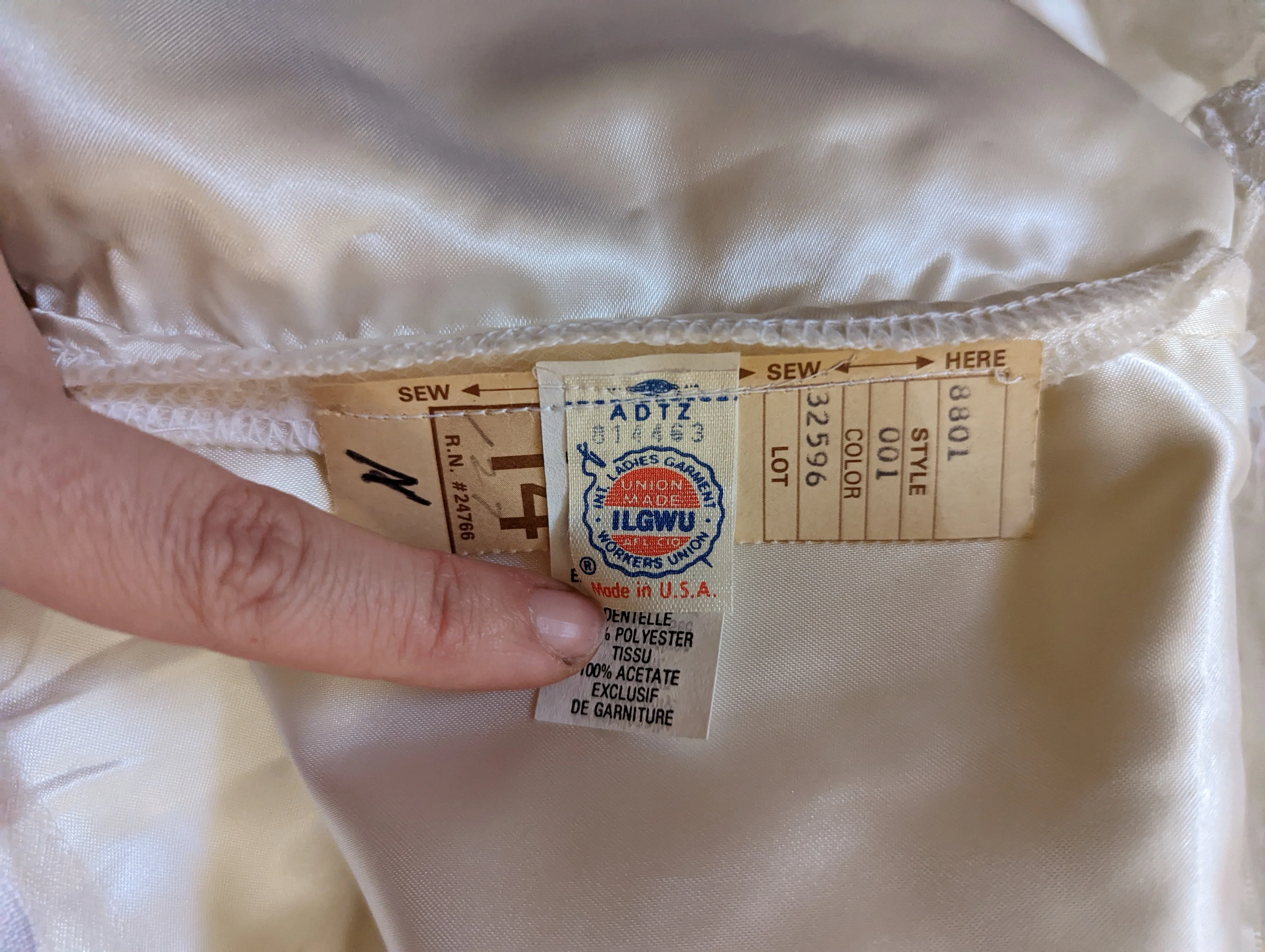 Southern Belle Inspired Renaissance Vintage Wedding Dress - Image 9