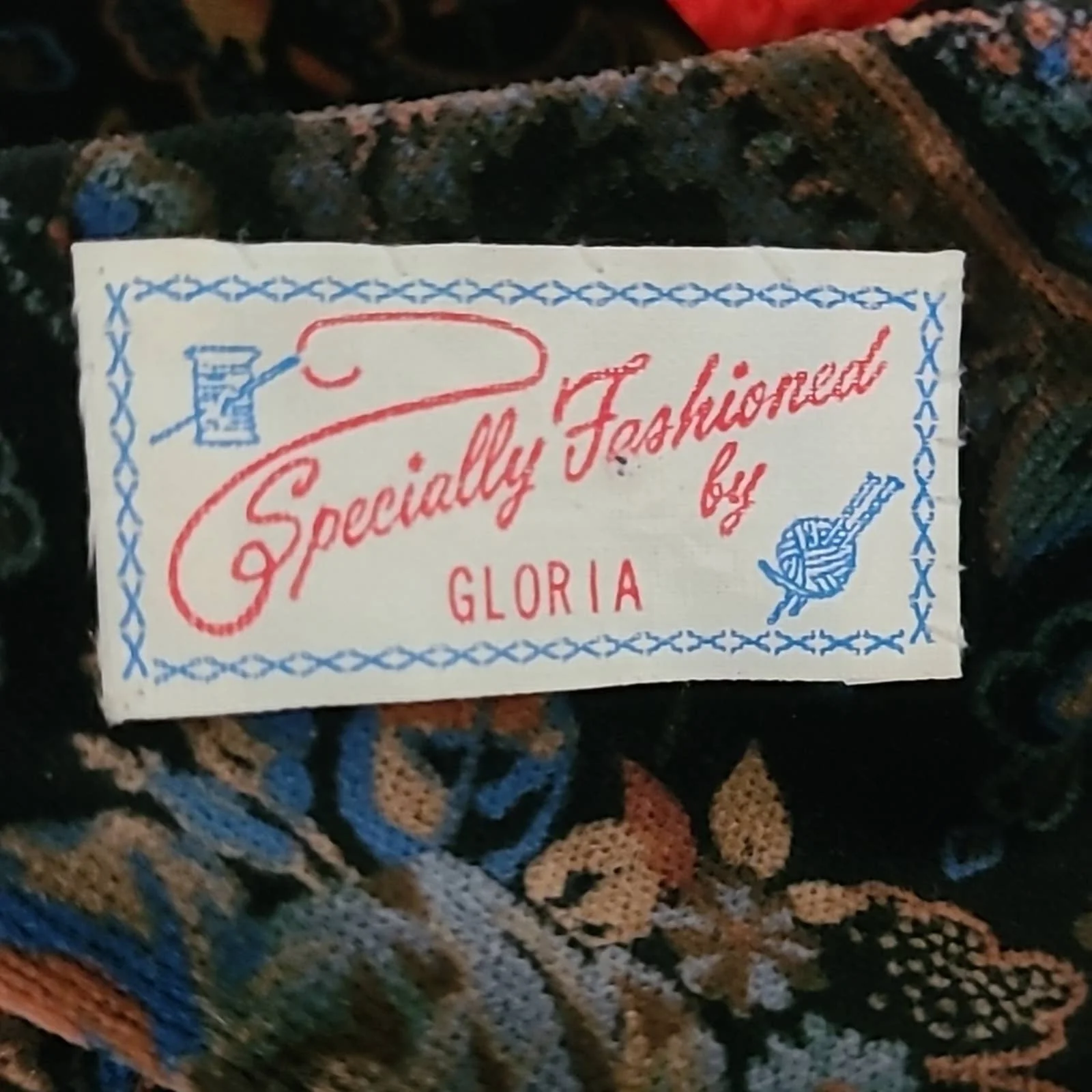 Specially Fashioned Vintage Black Paisley Long-Sleeved Blouse with Bow- L by Gloria - Image 10
