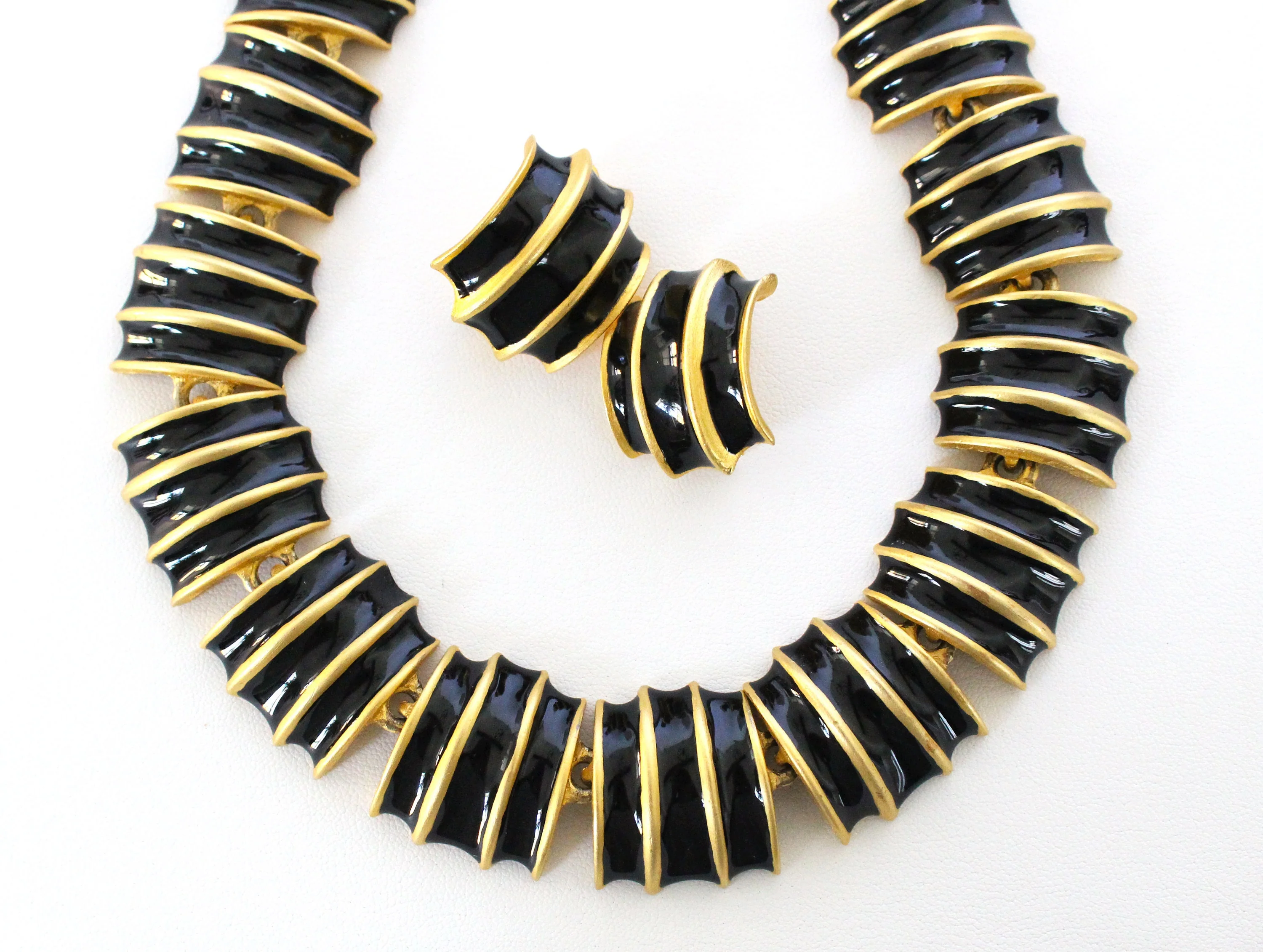 Stunning Black and Gold Egyptian Revival Necklace and Earrings Set - Etruscan Roman Greek Vintage Jewelry, Estate Jewelry, Haute Couture - Image 2