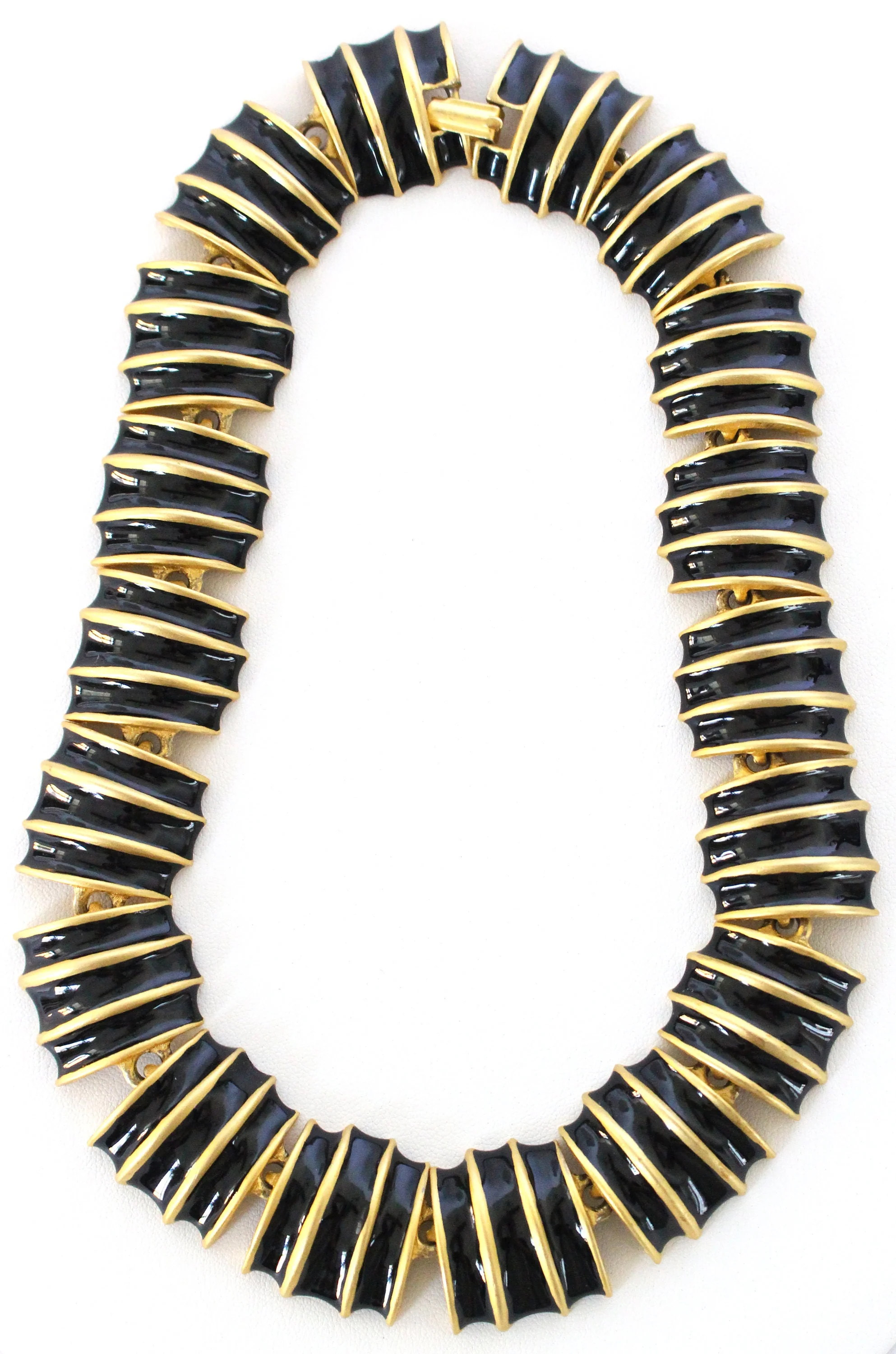 Stunning Black and Gold Egyptian Revival Necklace and Earrings Set - Etruscan Roman Greek Vintage Jewelry, Estate Jewelry, Haute Couture - Image 4